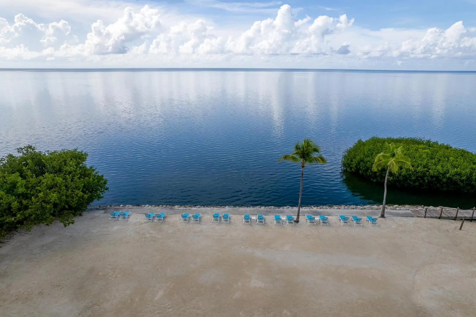 Beach in Fisher Inn Resort & Marina
