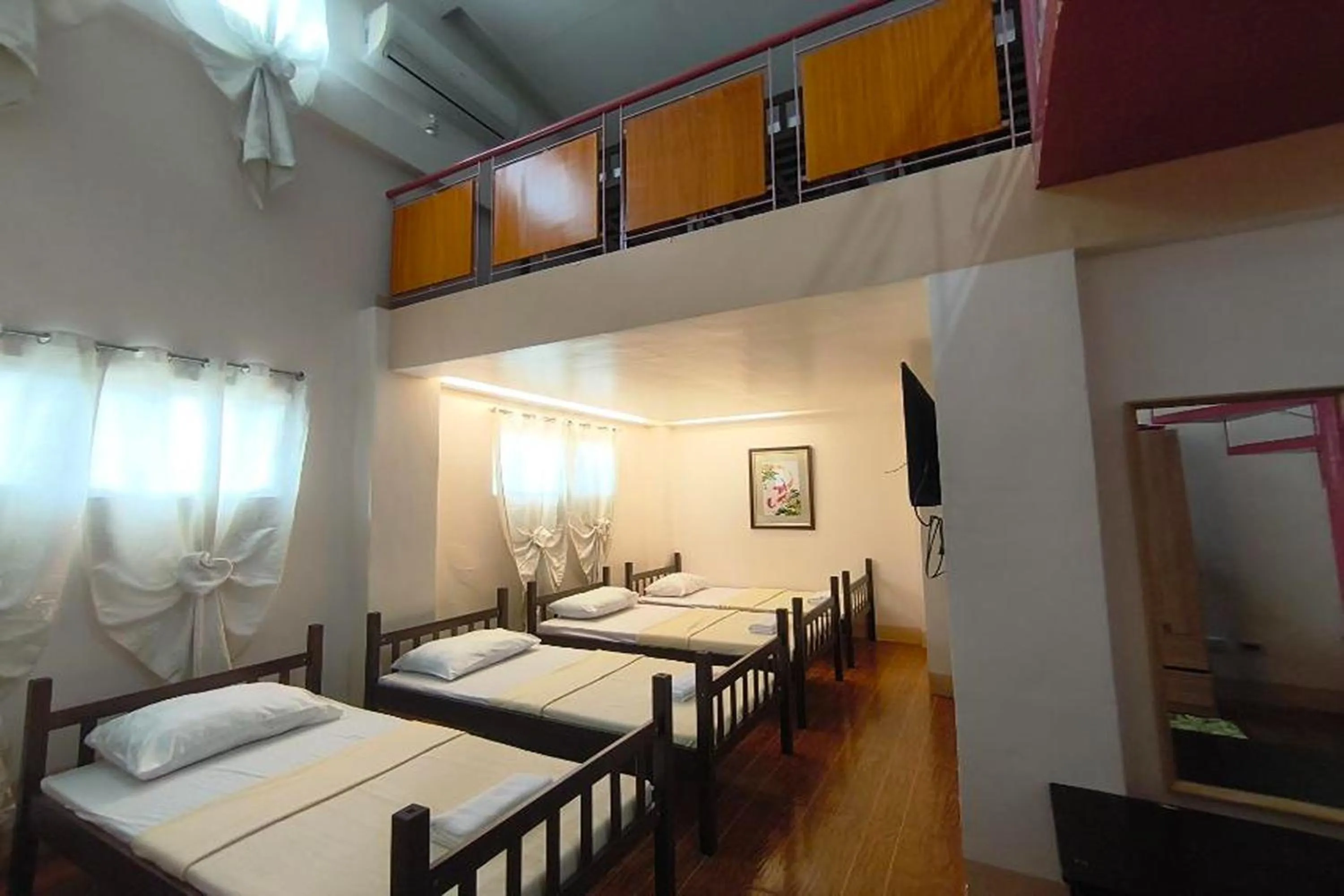 Photo of the whole room, Bed in Havendwell Garden Resort