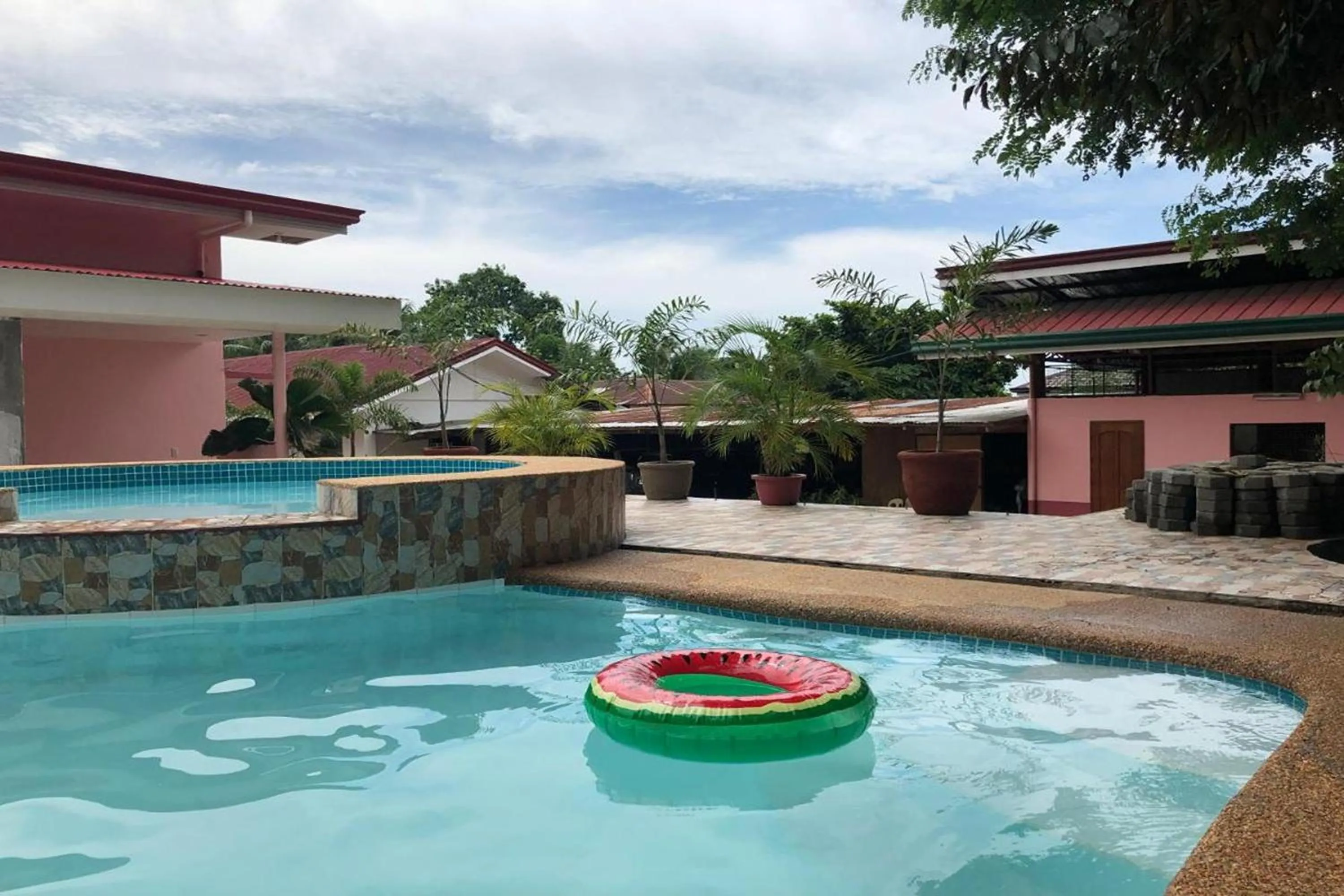 Swimming pool in Havendwell Garden Resort