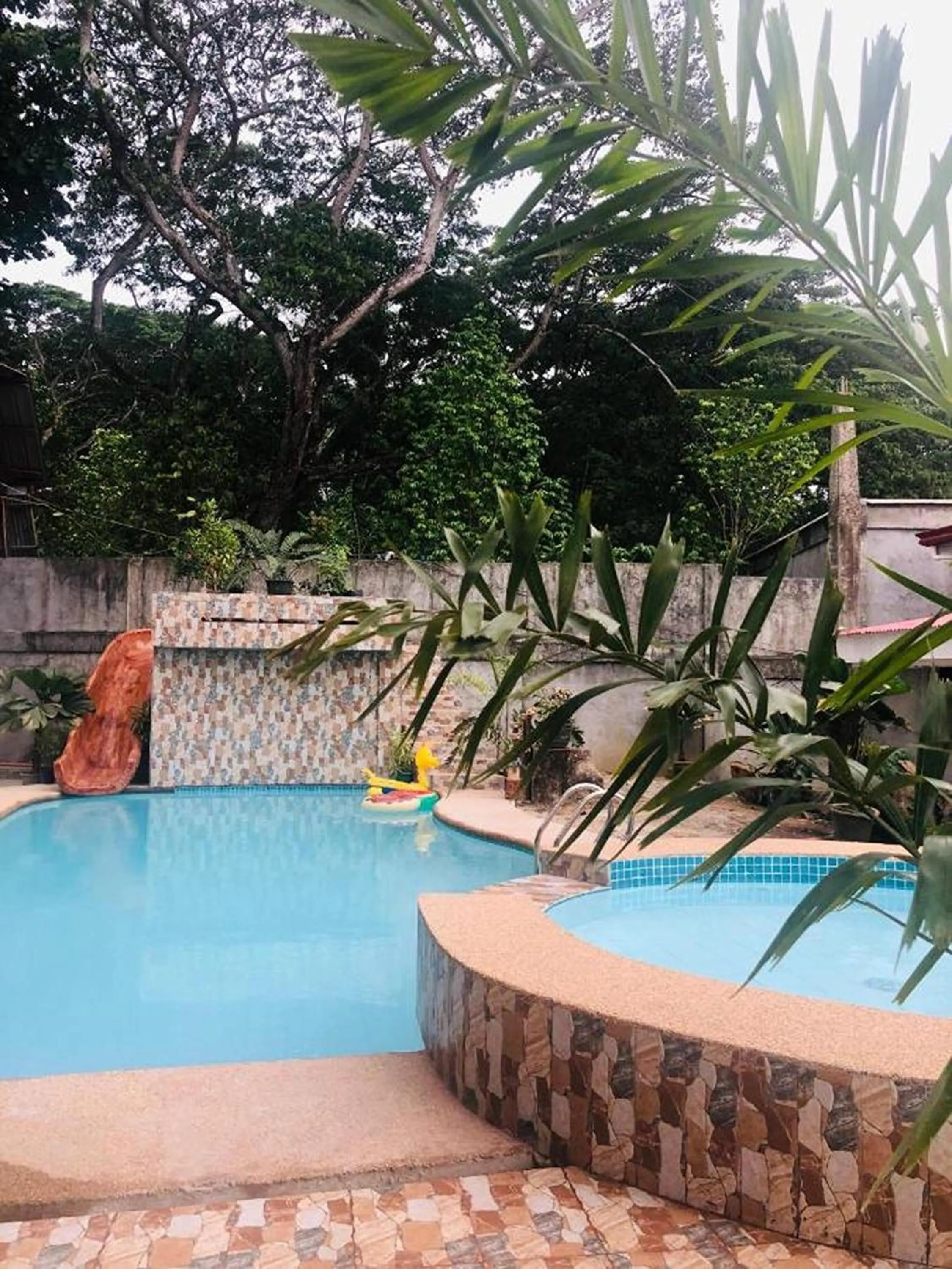 Swimming pool in Havendwell Garden Resort