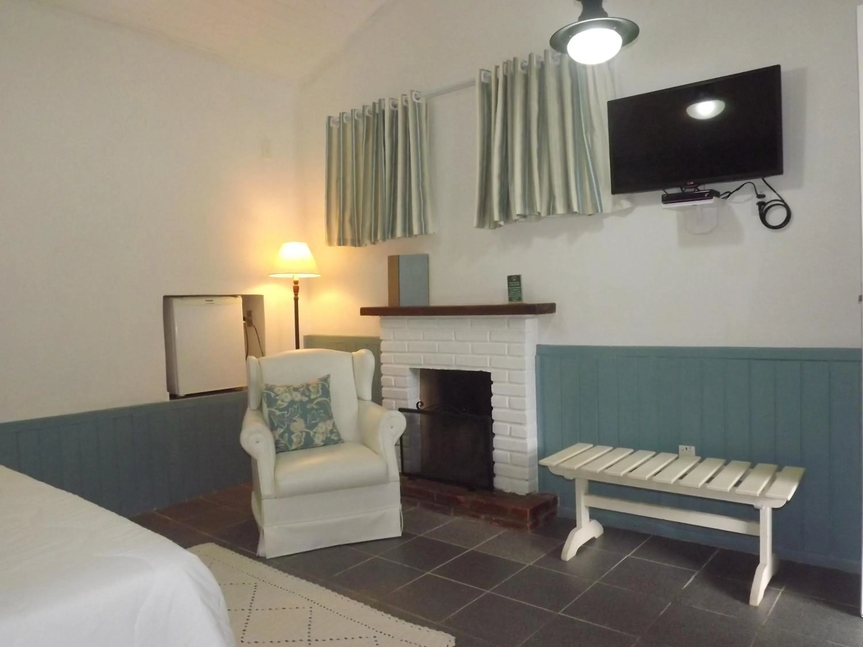 Photo of the whole room, Bed in Hotel Vivenda Penedo