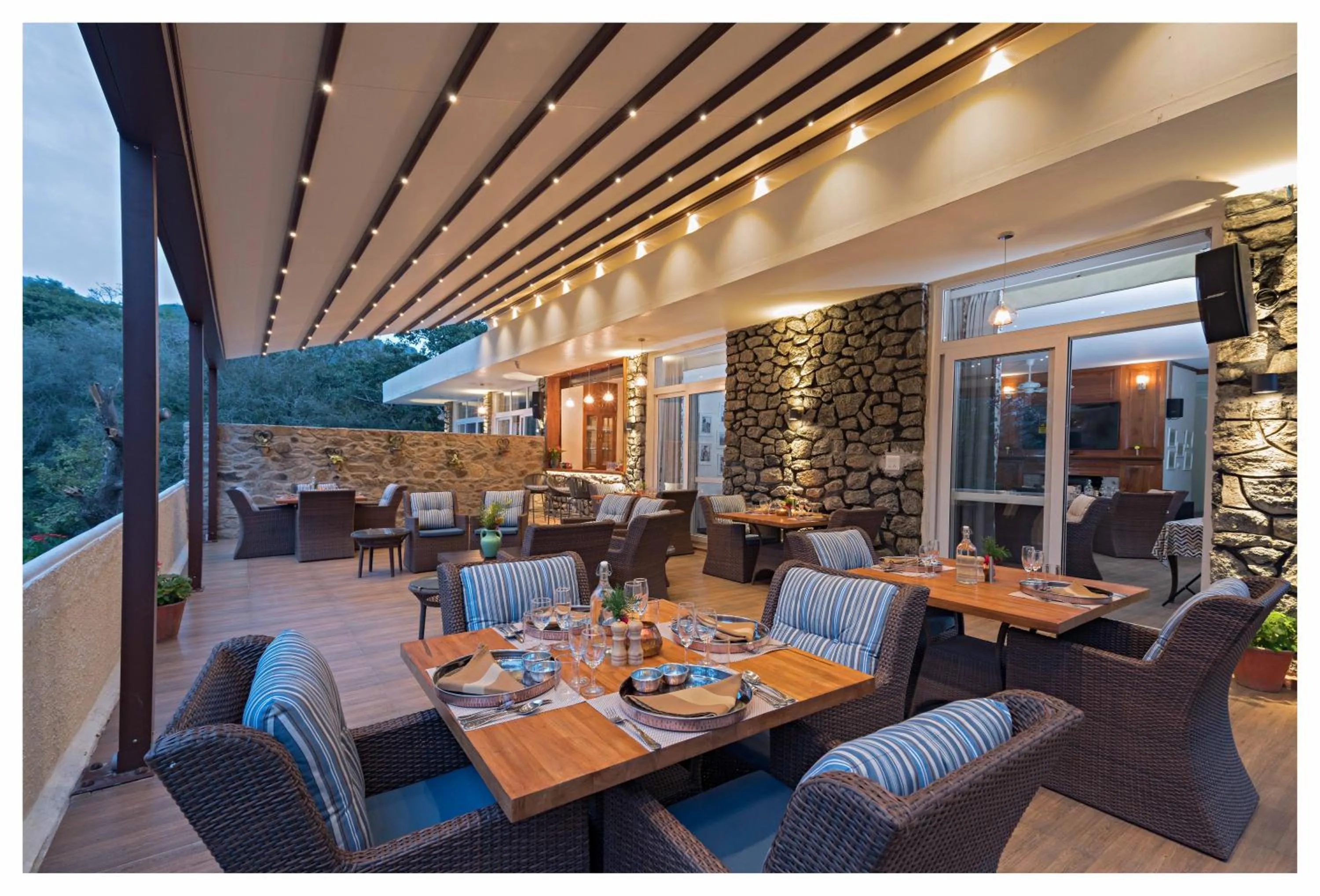 Restaurant/places to eat in Wordsworth Lodge