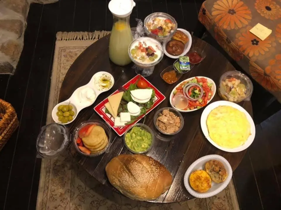 Breakfast in Vanilla Grey