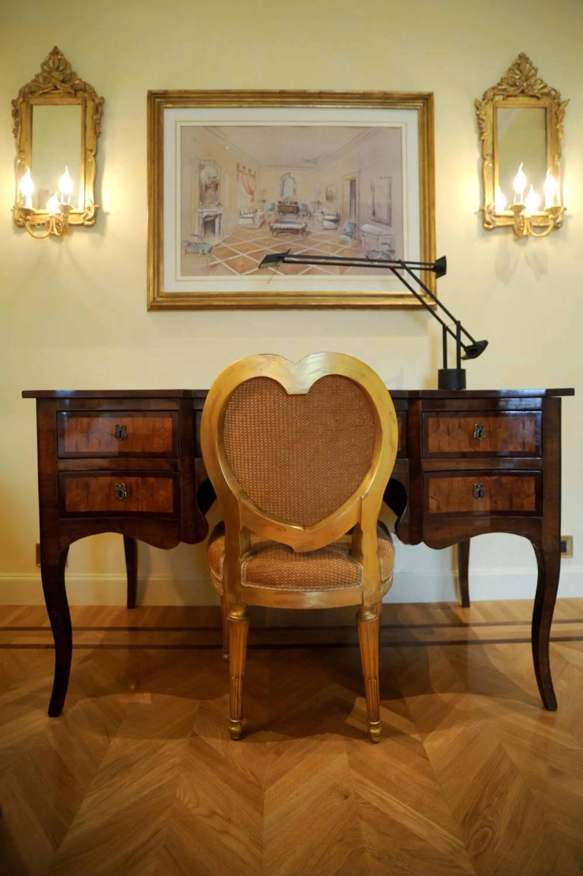 Seating area in Hotel Villa Duse