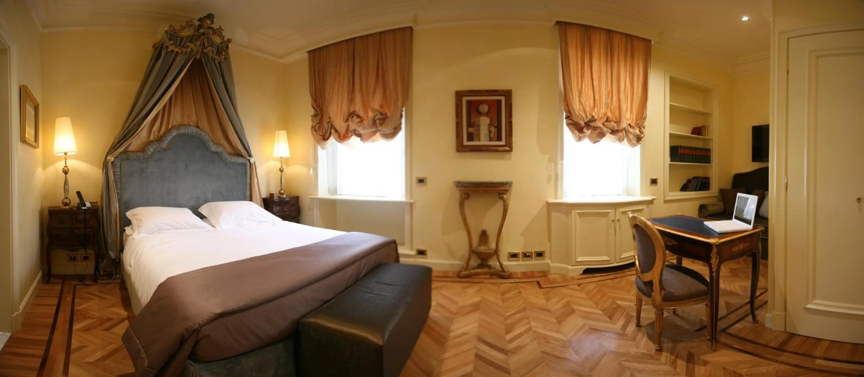 Photo of the whole room, Bed in Hotel Villa Duse