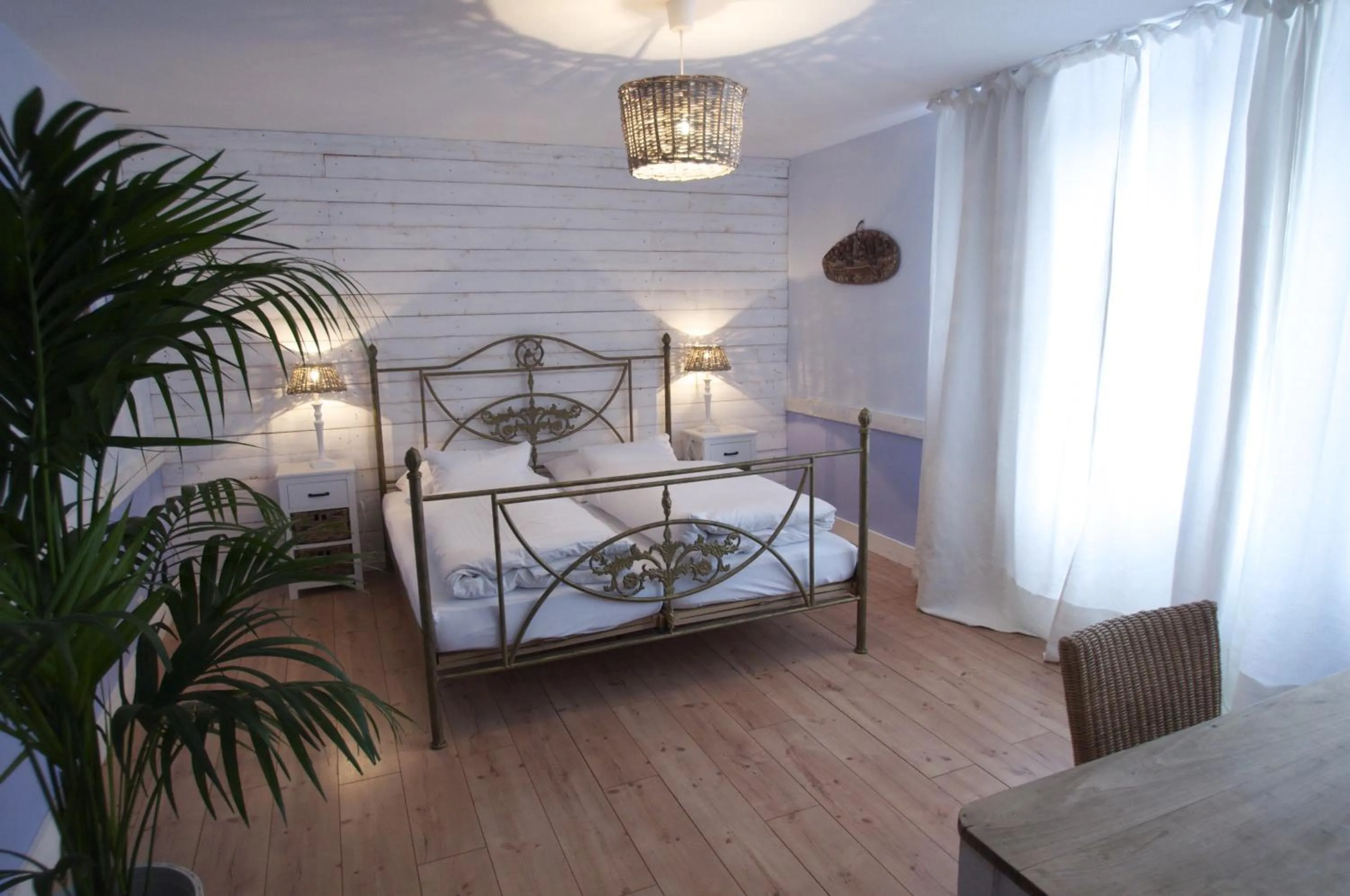 Photo of the whole room, Bed in Landhaus Hamm THE UNIQUE BOUTIQUE HOTEL