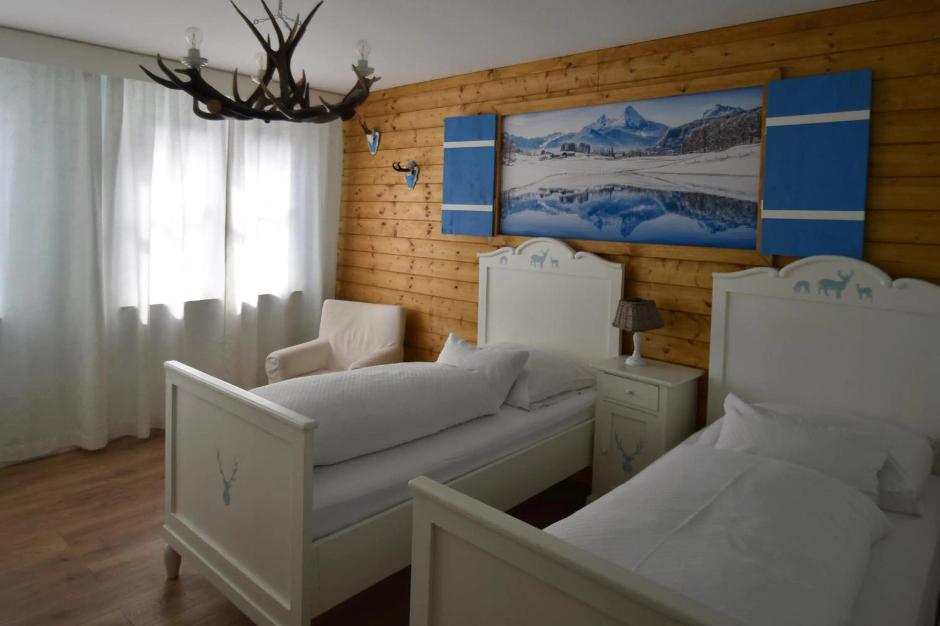 Photo of the whole room, Bed in Landhaus Hamm THE UNIQUE BOUTIQUE HOTEL