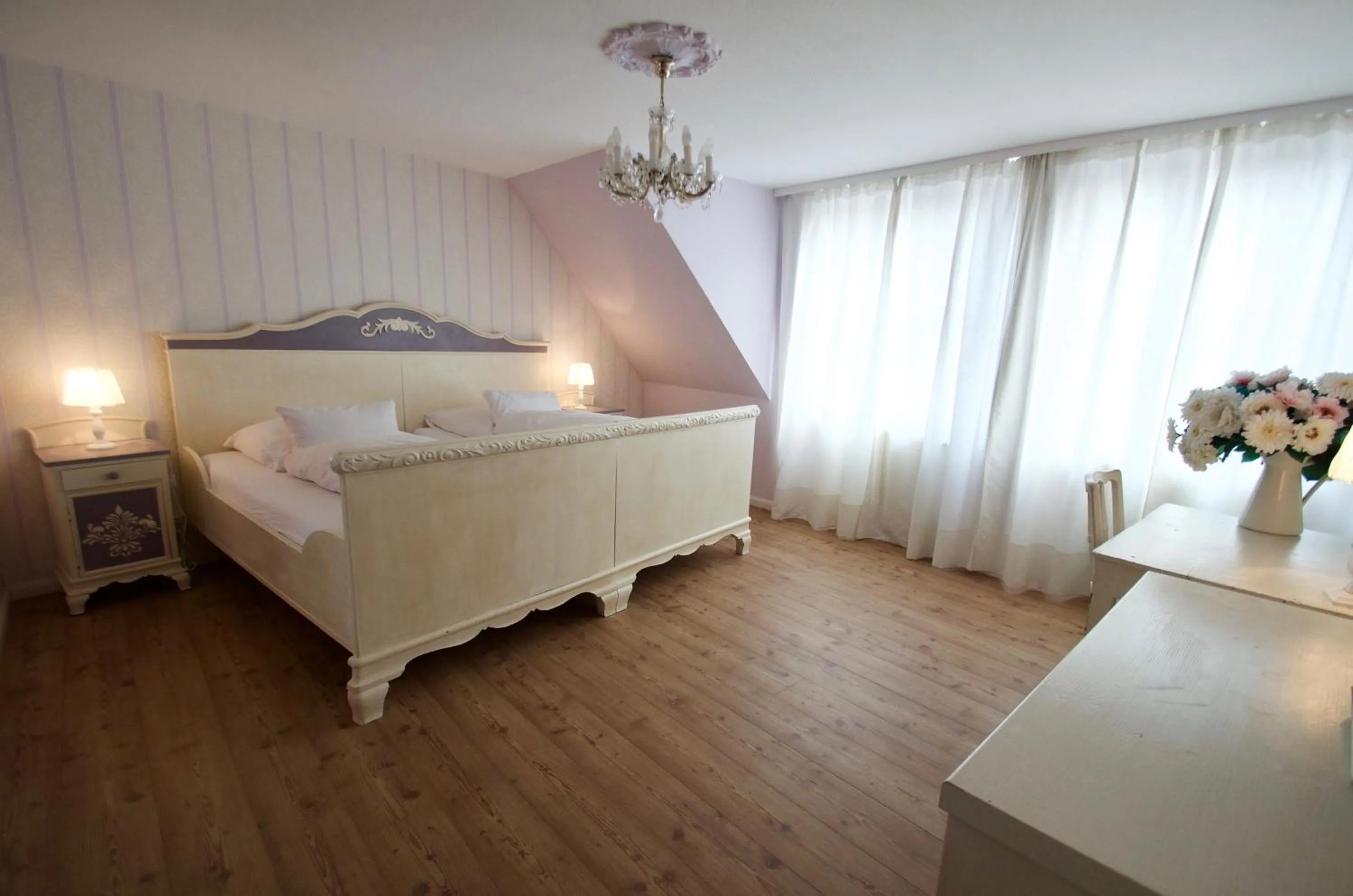 Photo of the whole room, Bed in Landhaus Hamm THE UNIQUE BOUTIQUE HOTEL