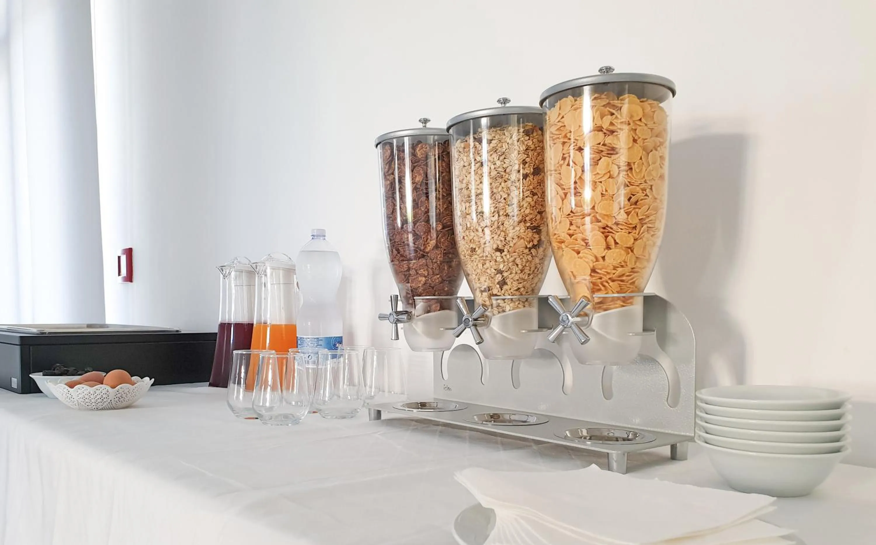 Buffet breakfast in Travini Hotel Residence