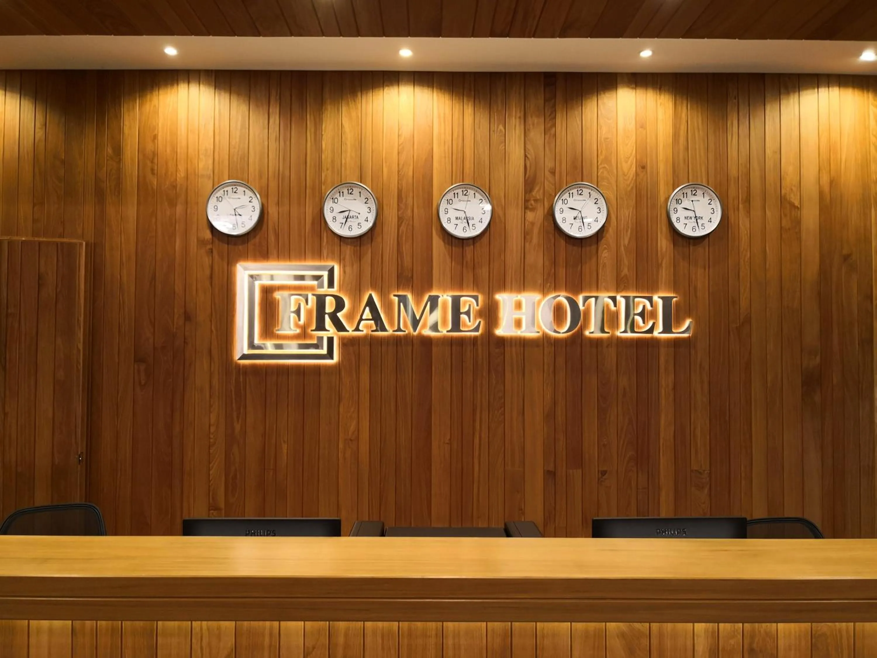 Frame Hotel