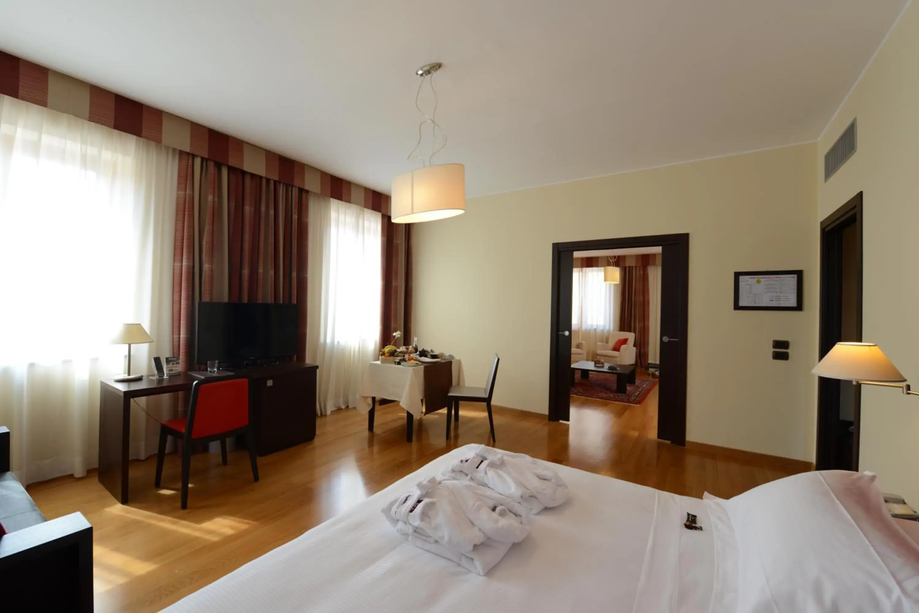 Bed in Hotel Guglielmo Bed in Hotel Guglielmo