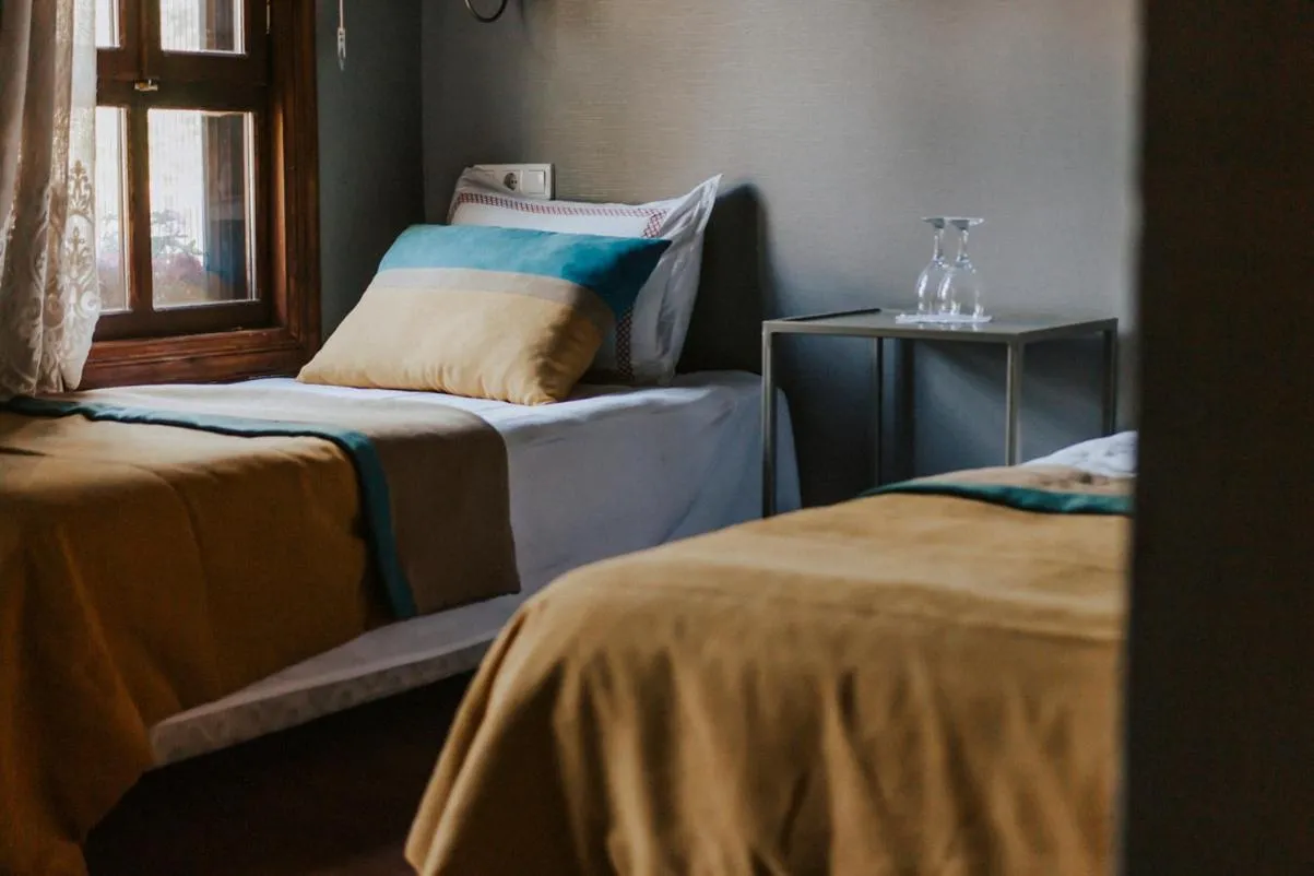 Bed in Misgibi Hotel