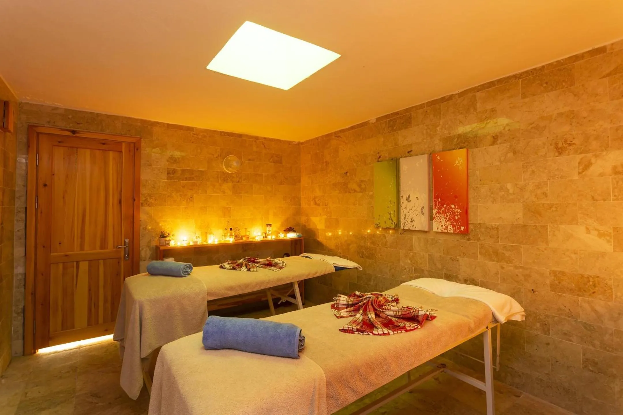 Massage, Bed in Club Muskebi