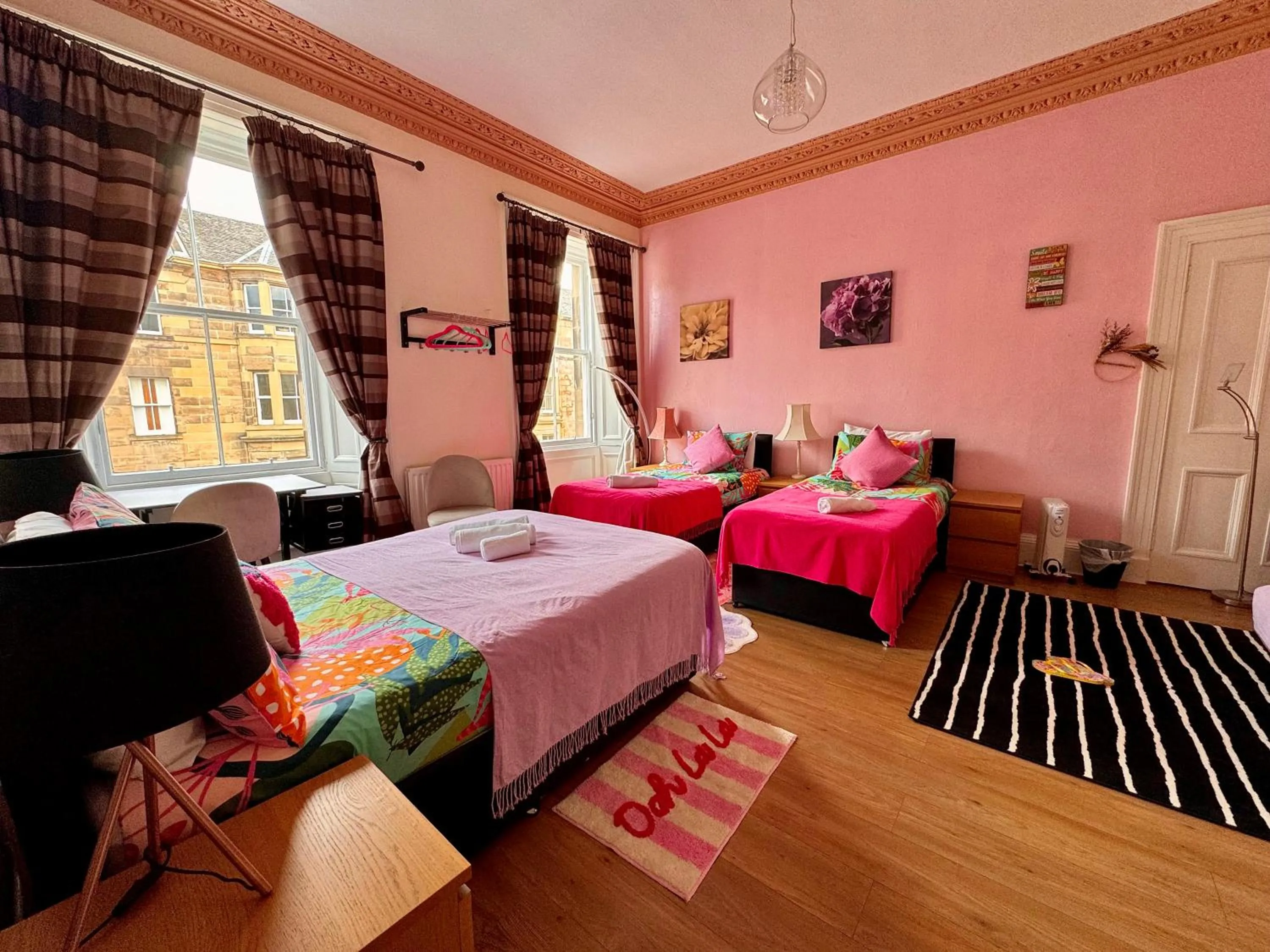 Bed in Apart Bernard Rooms