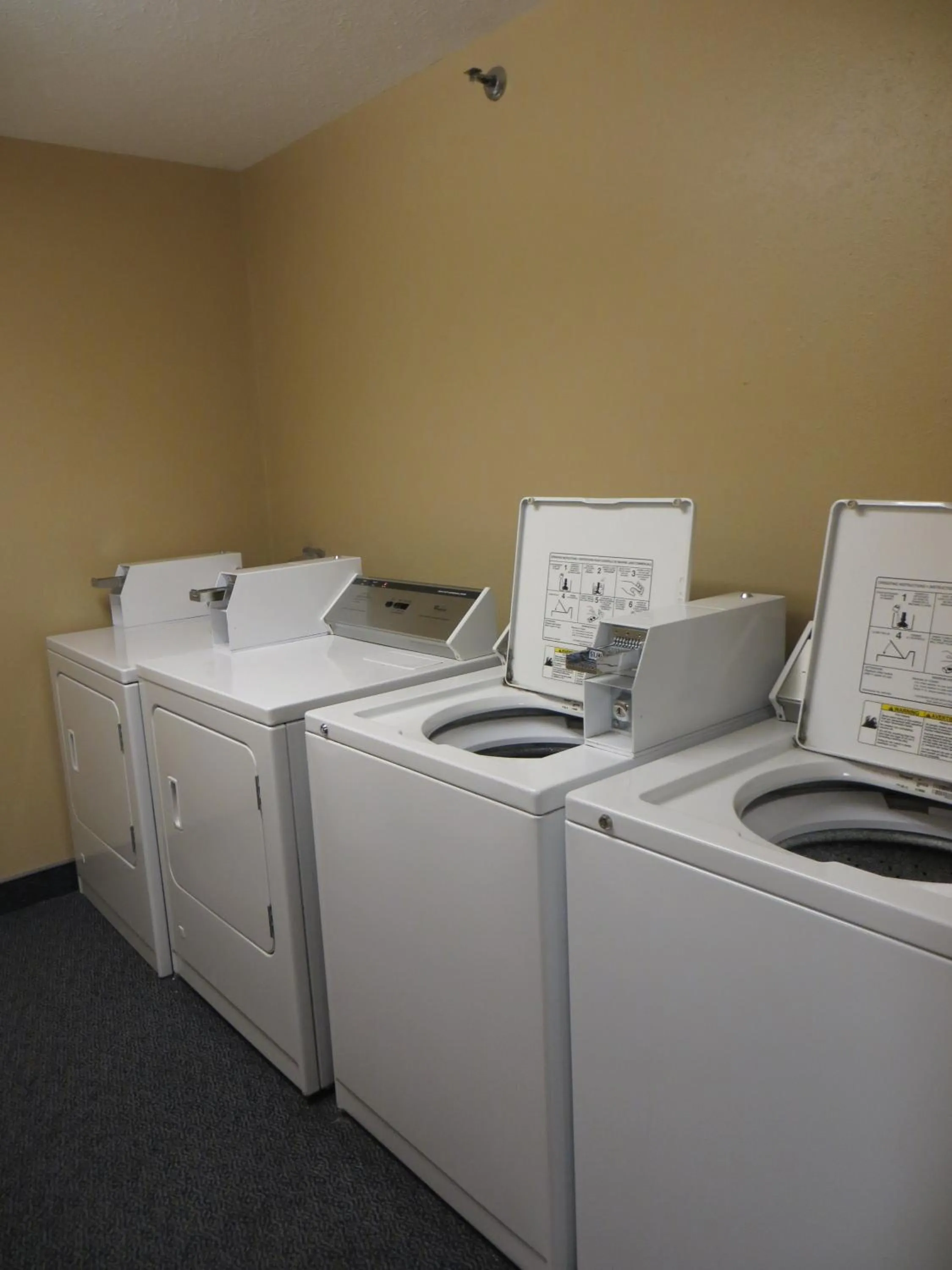 Area and facilities in Ramada by Wyndham Springfield North