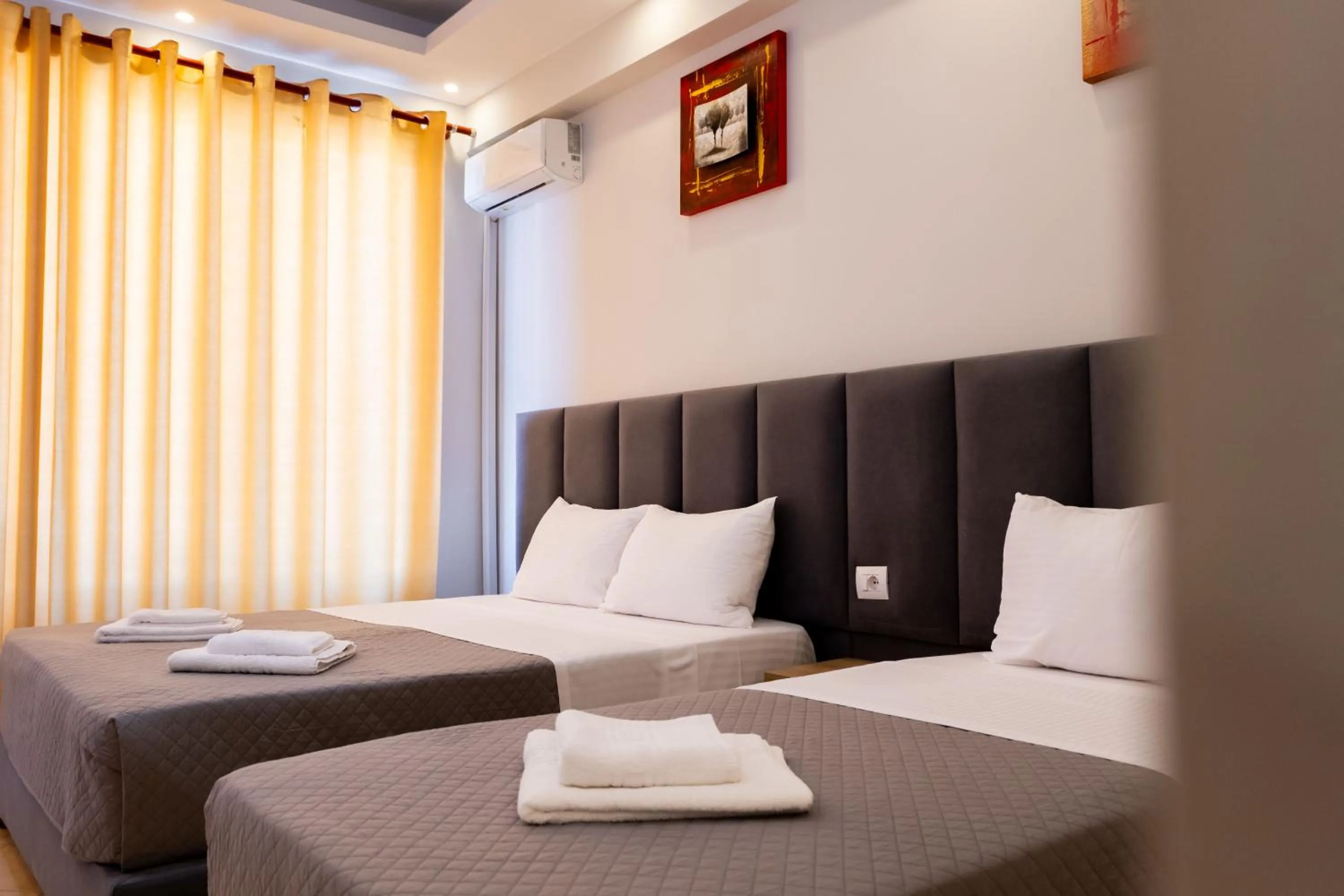 Bed in Hotel Milo Ksamil