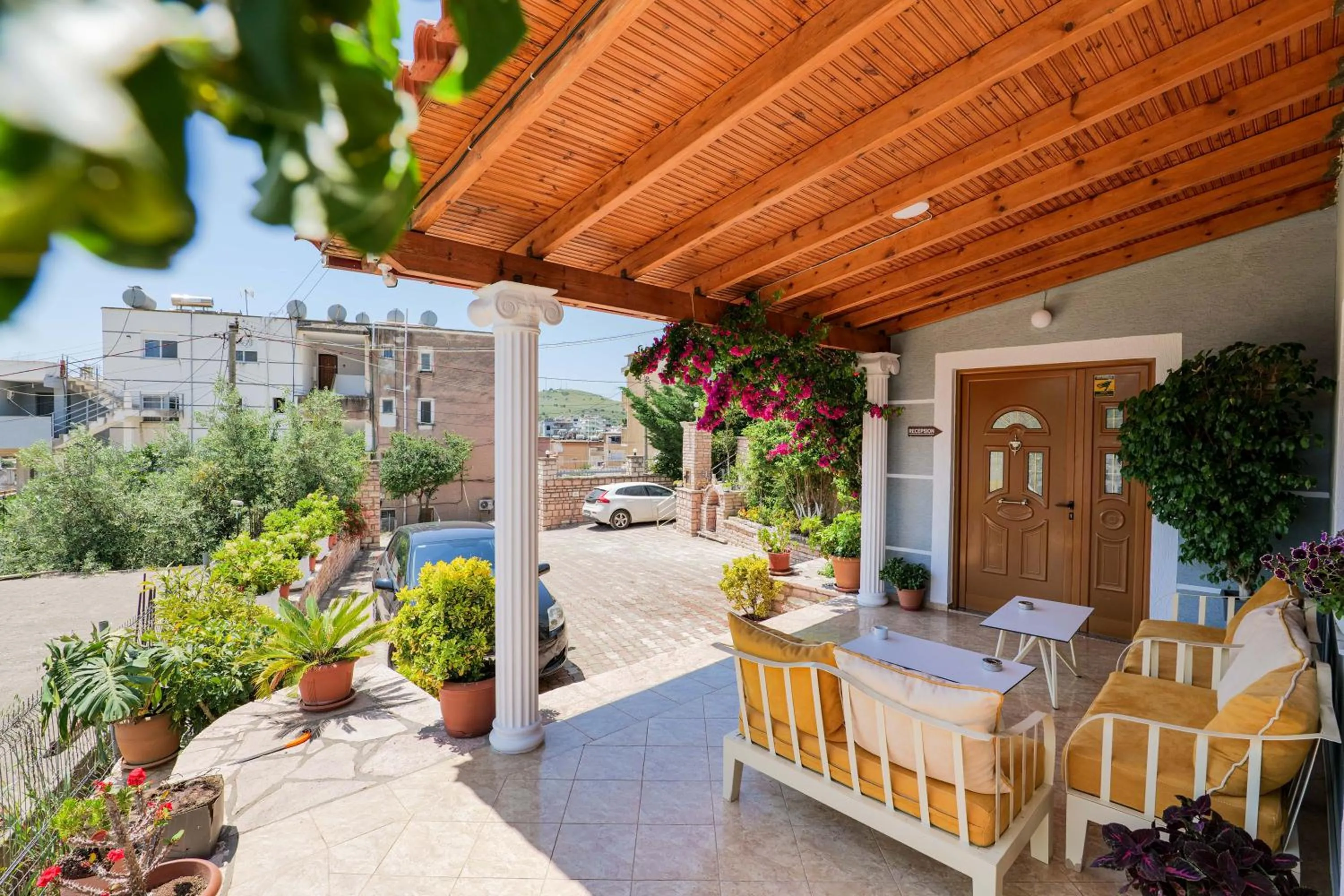 Garden in Hotel Milo Ksamil