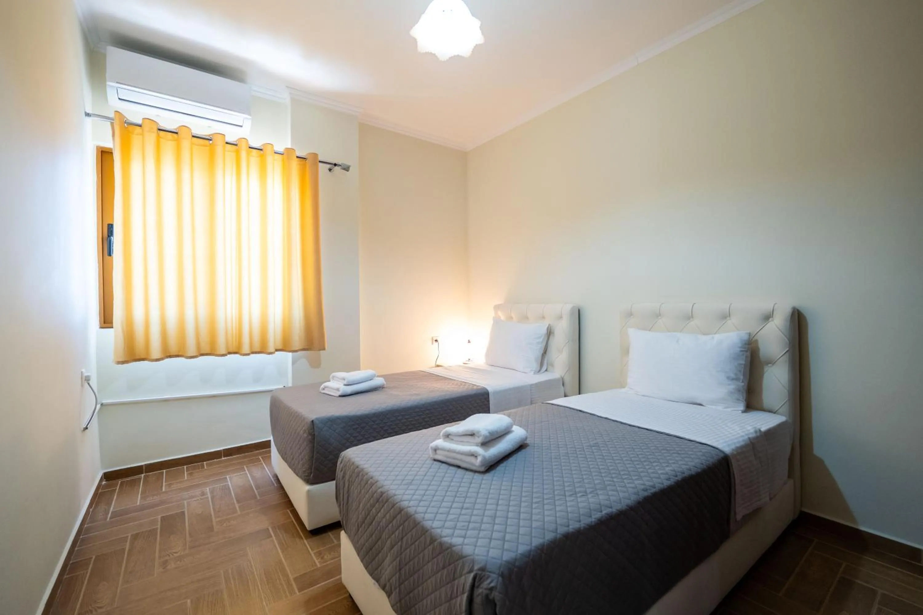 Bed in Hotel Milo Ksamil