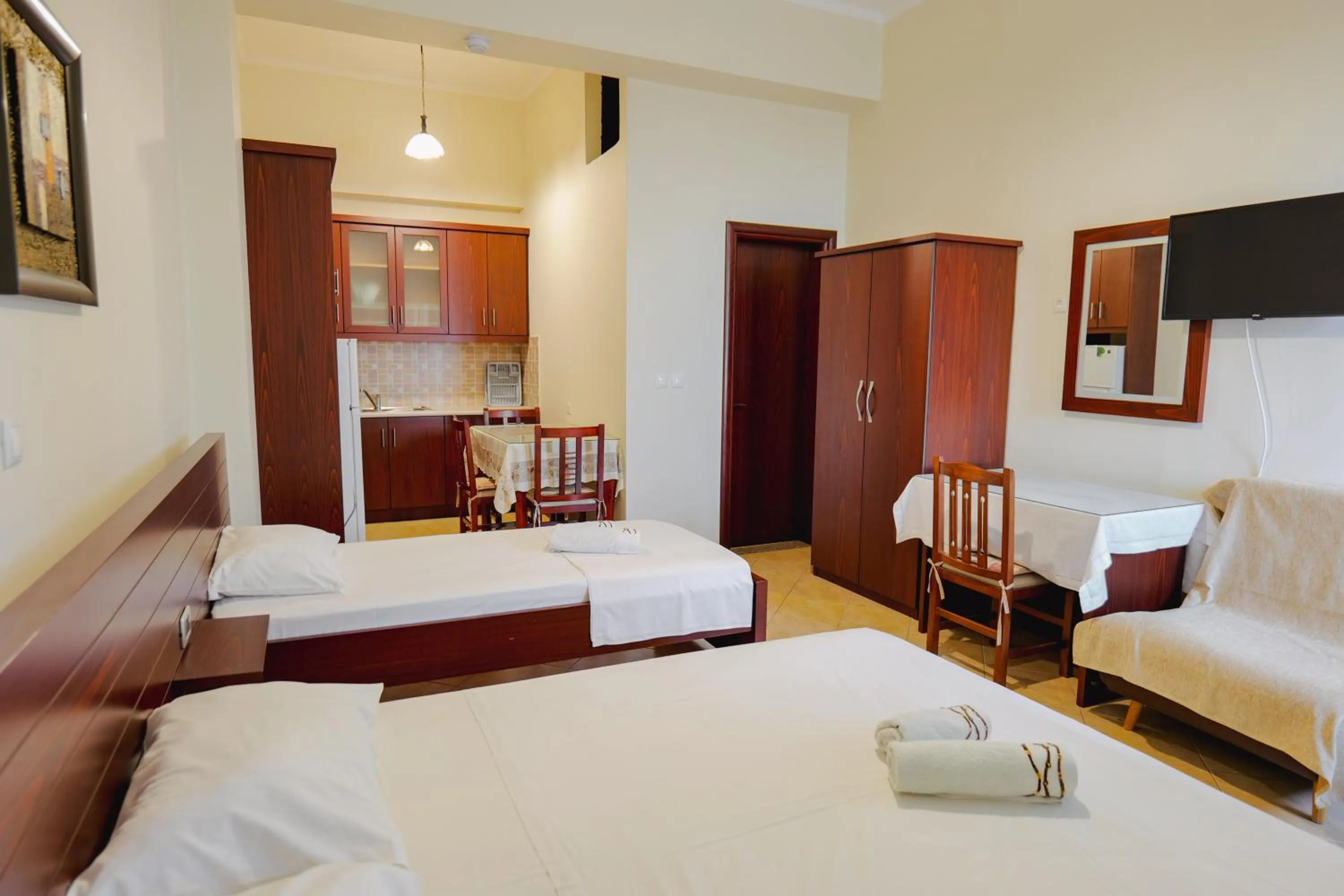 Bed in Hotel Milo Ksamil