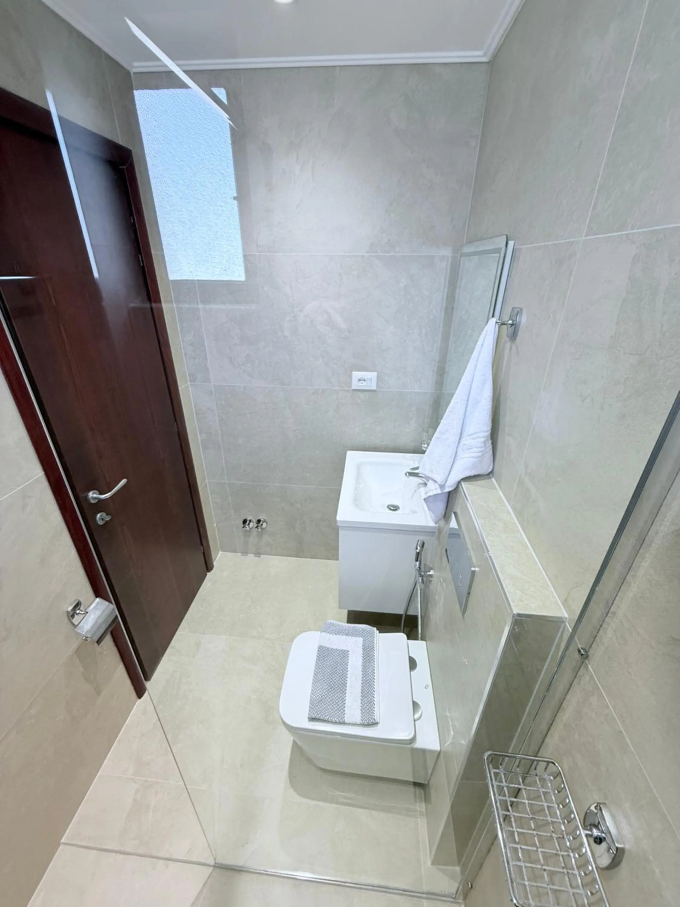 Shower in Hotel Milo Ksamil