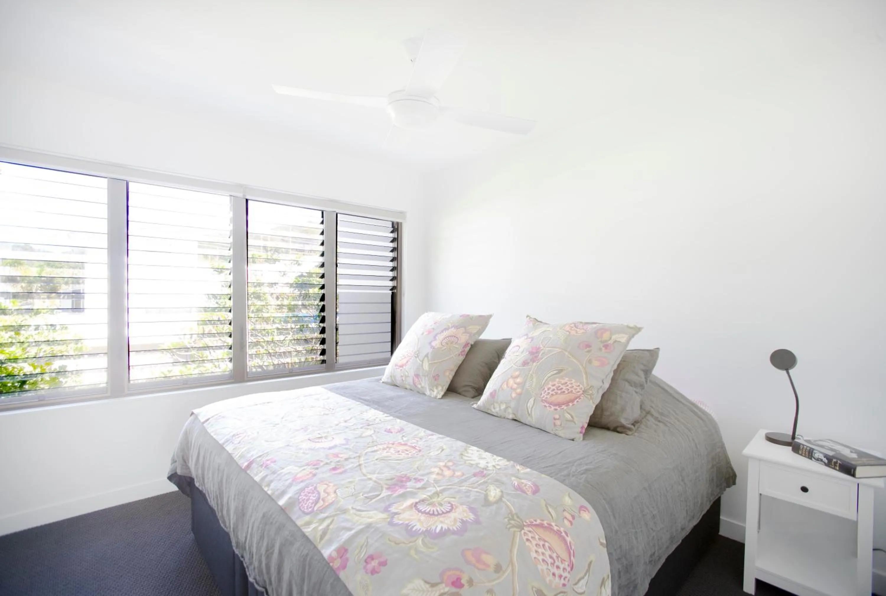 Bedroom, Bed in Sandrift Beachfront Apartments