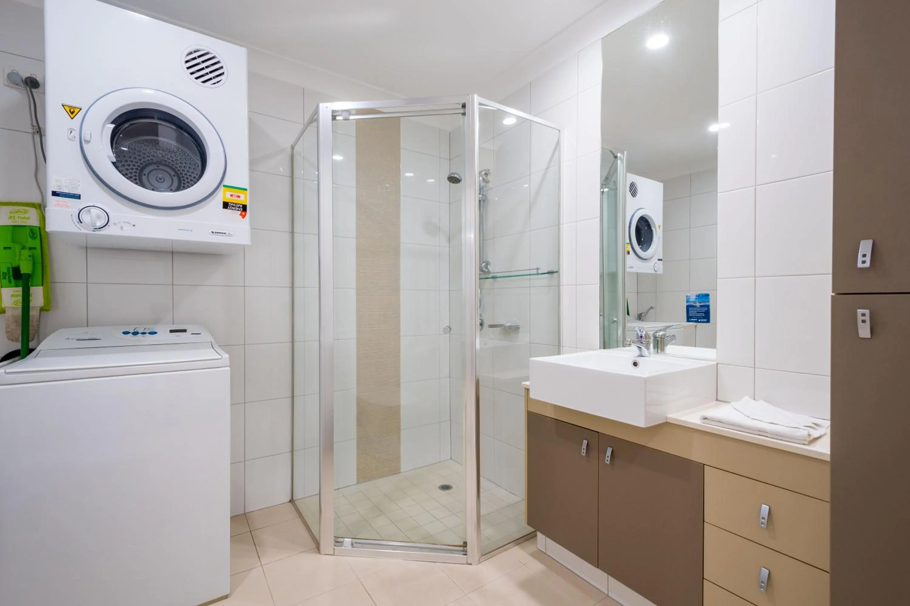 Bathroom in Sandrift Beachfront Apartments