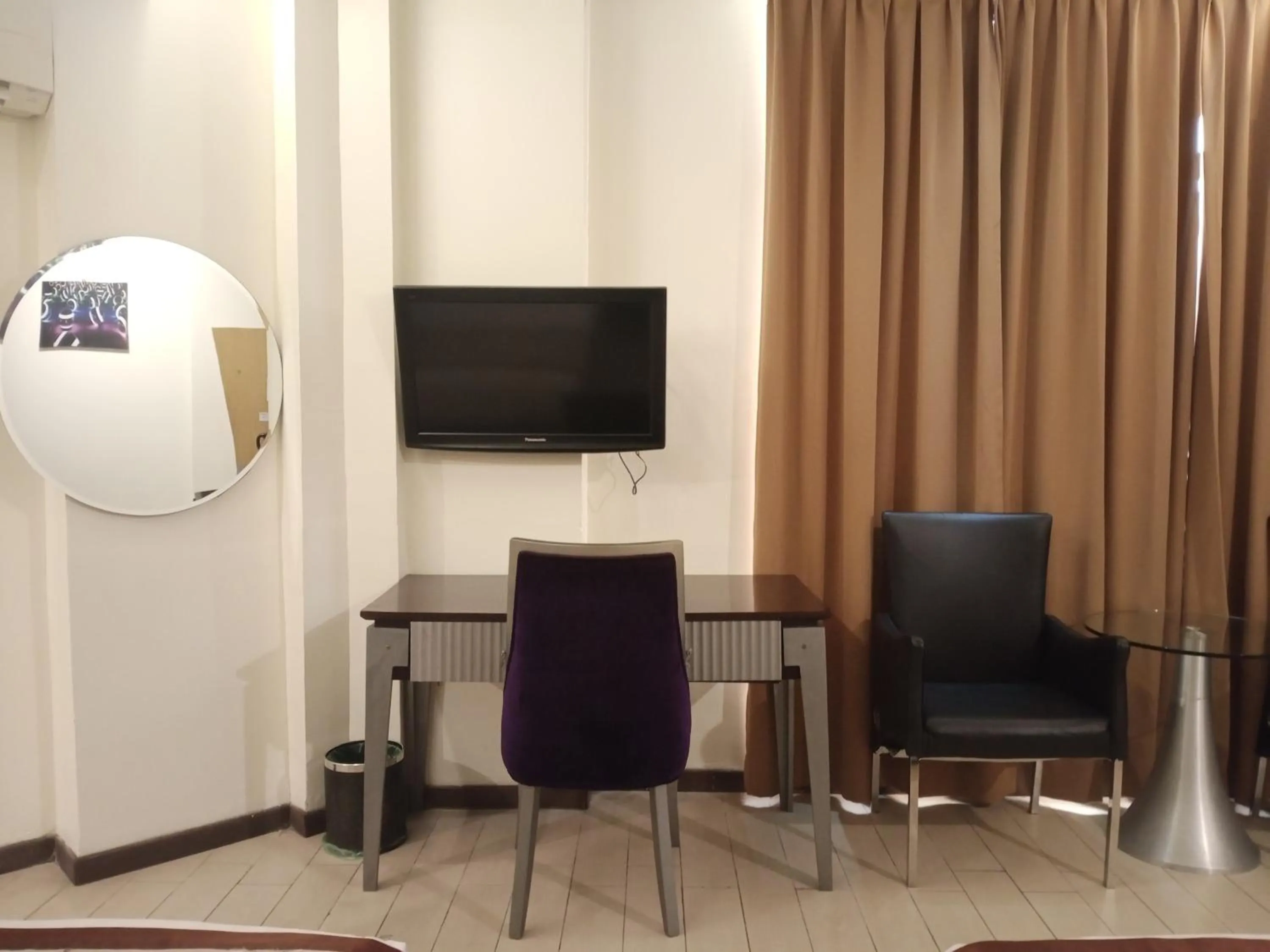 Seating area in Shervinton Executive Boutique Hotel