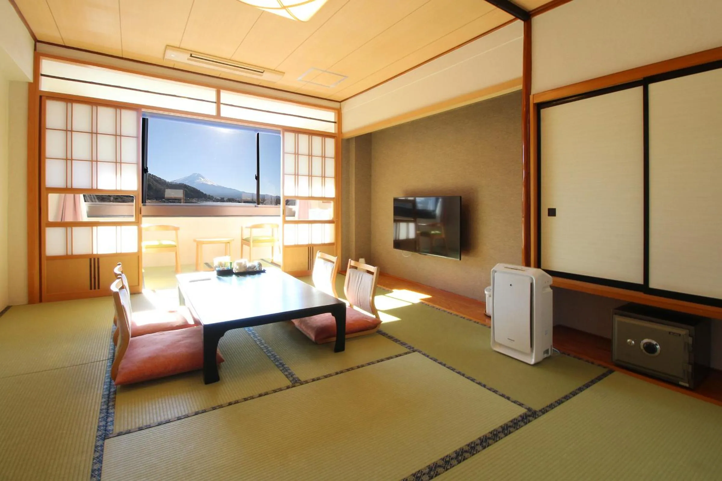 Photo of the whole room in Hotel New Century