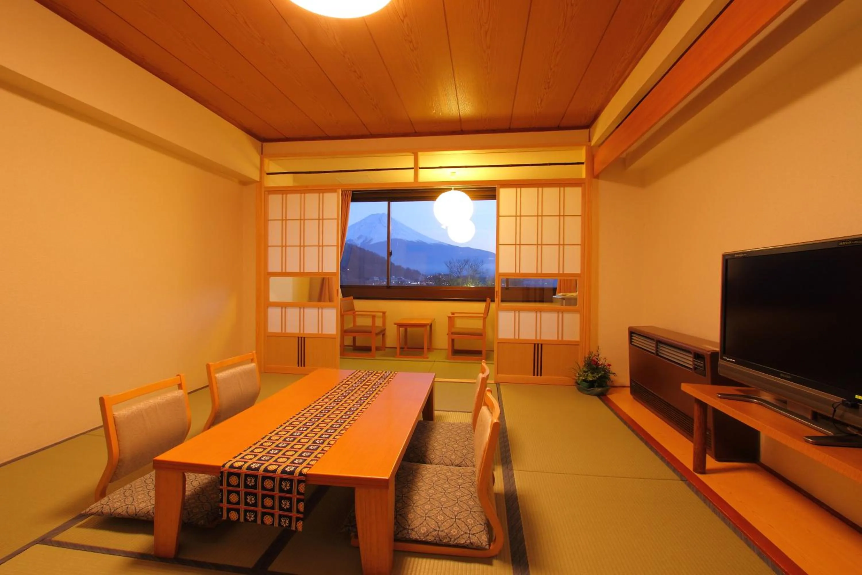 Photo of the whole room in Hotel New Century