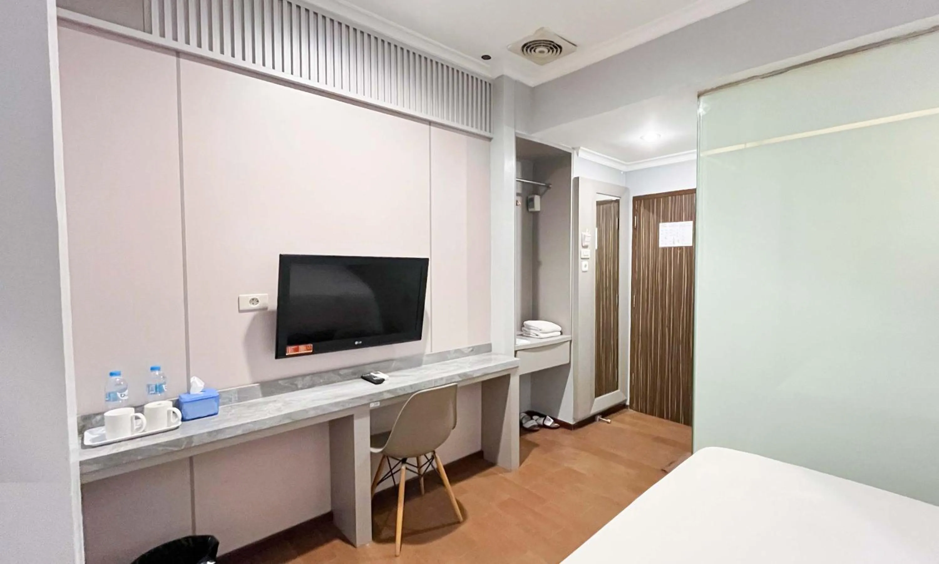 Bed in G-Hotel Pontianak