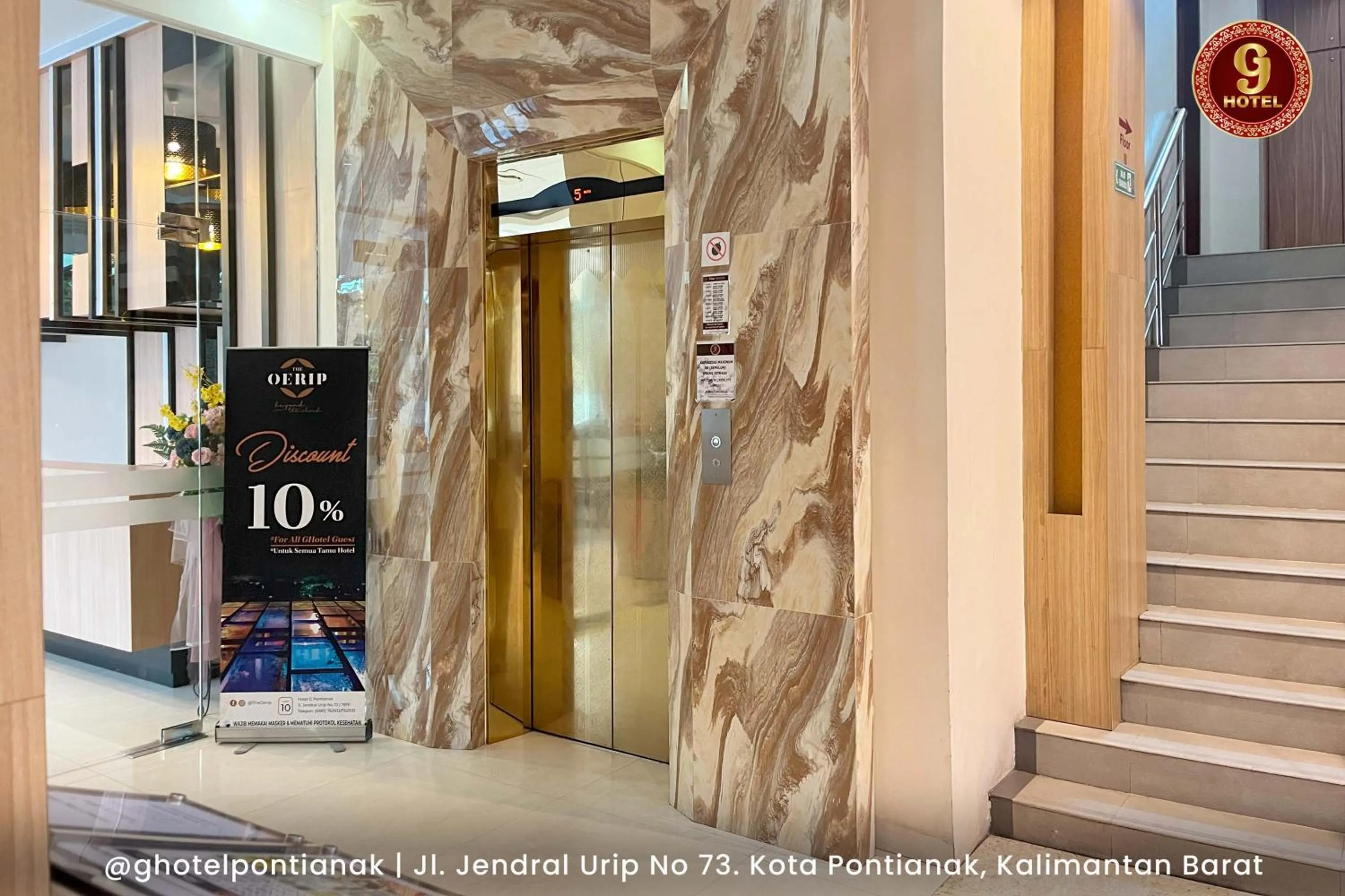 Lobby or reception in G-Hotel Pontianak