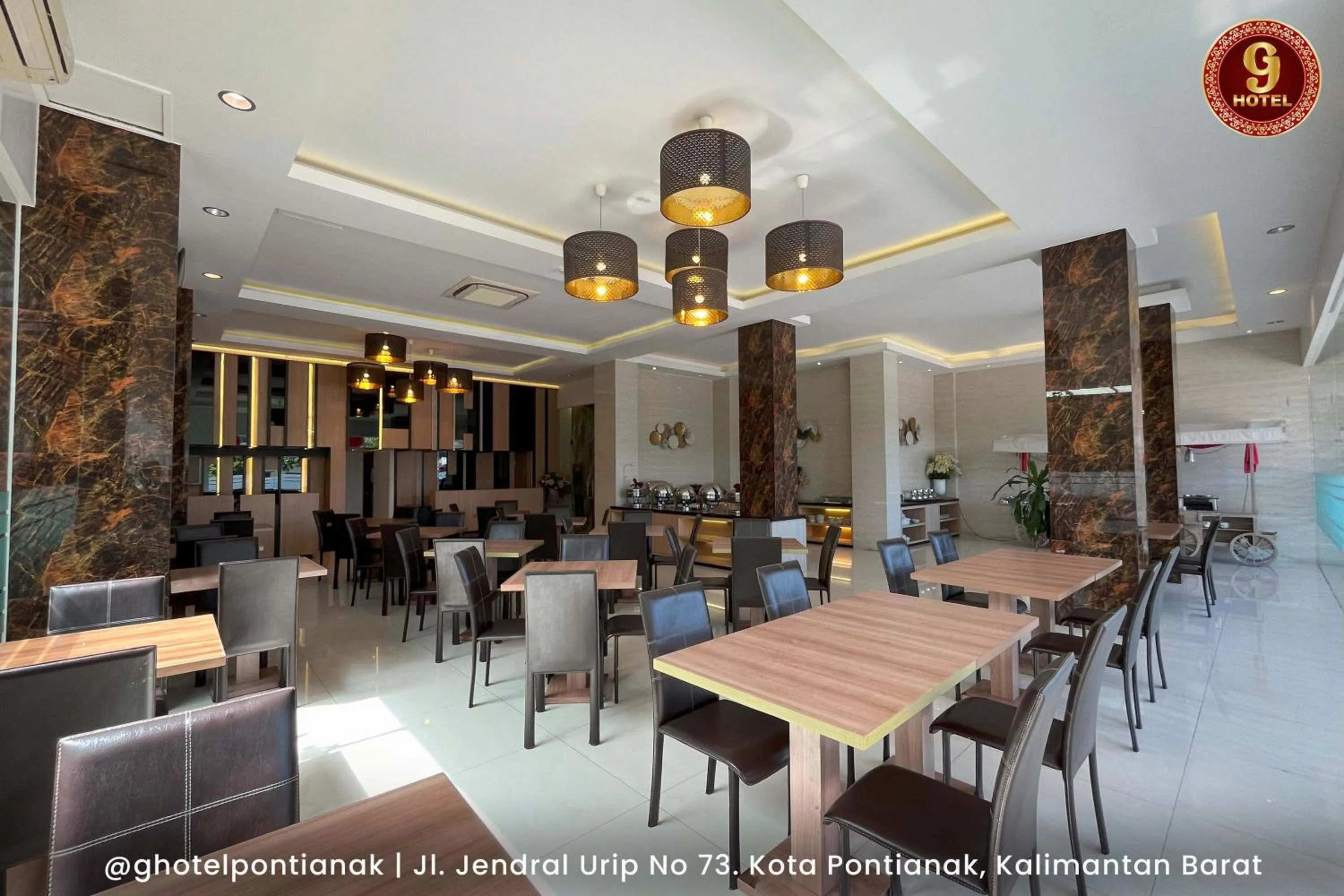 Restaurant/places to eat in G-Hotel Pontianak