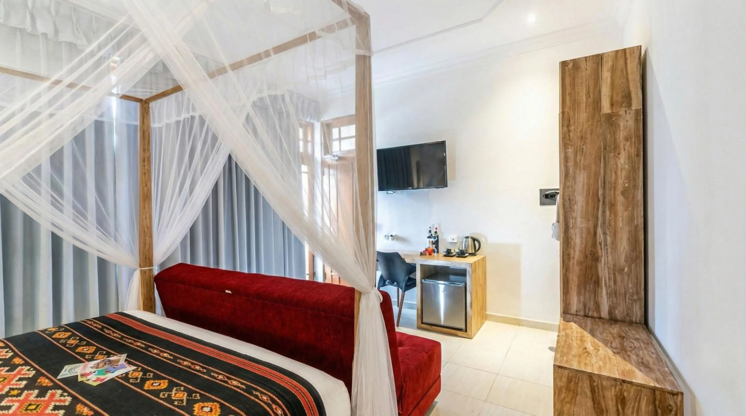 Bedroom, Bed in 18 Suite Villa Kuta