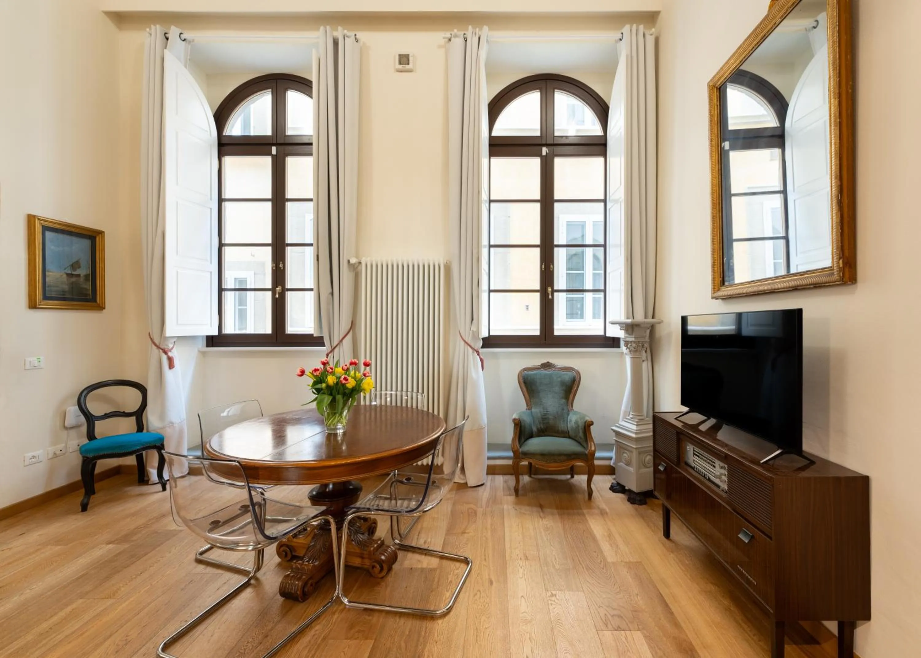 TV and multimedia in Palazzo D'Ambra Residenza d'Epoca