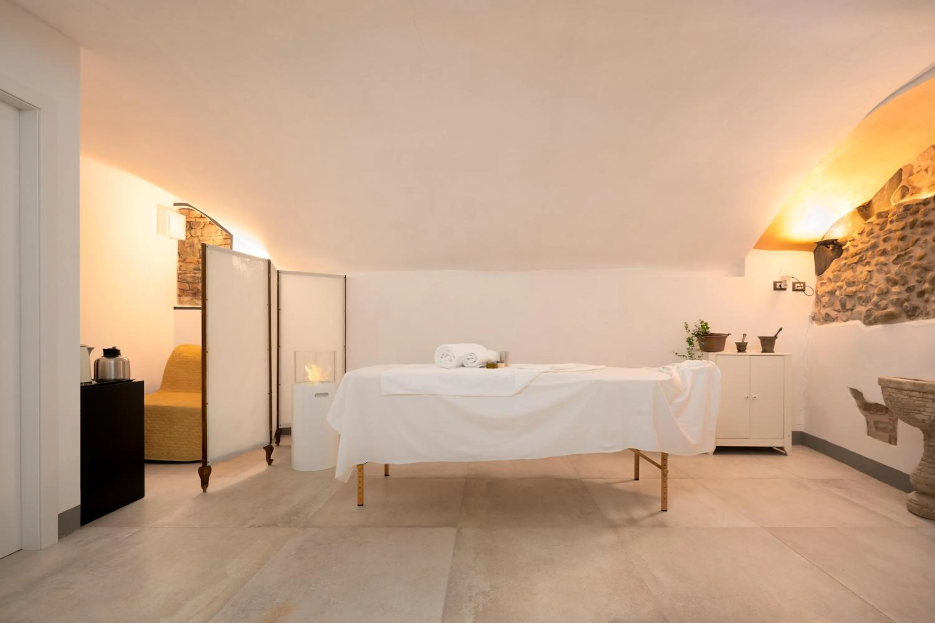 Massage in Palazzo D'Ambra Residenza d'Epoca