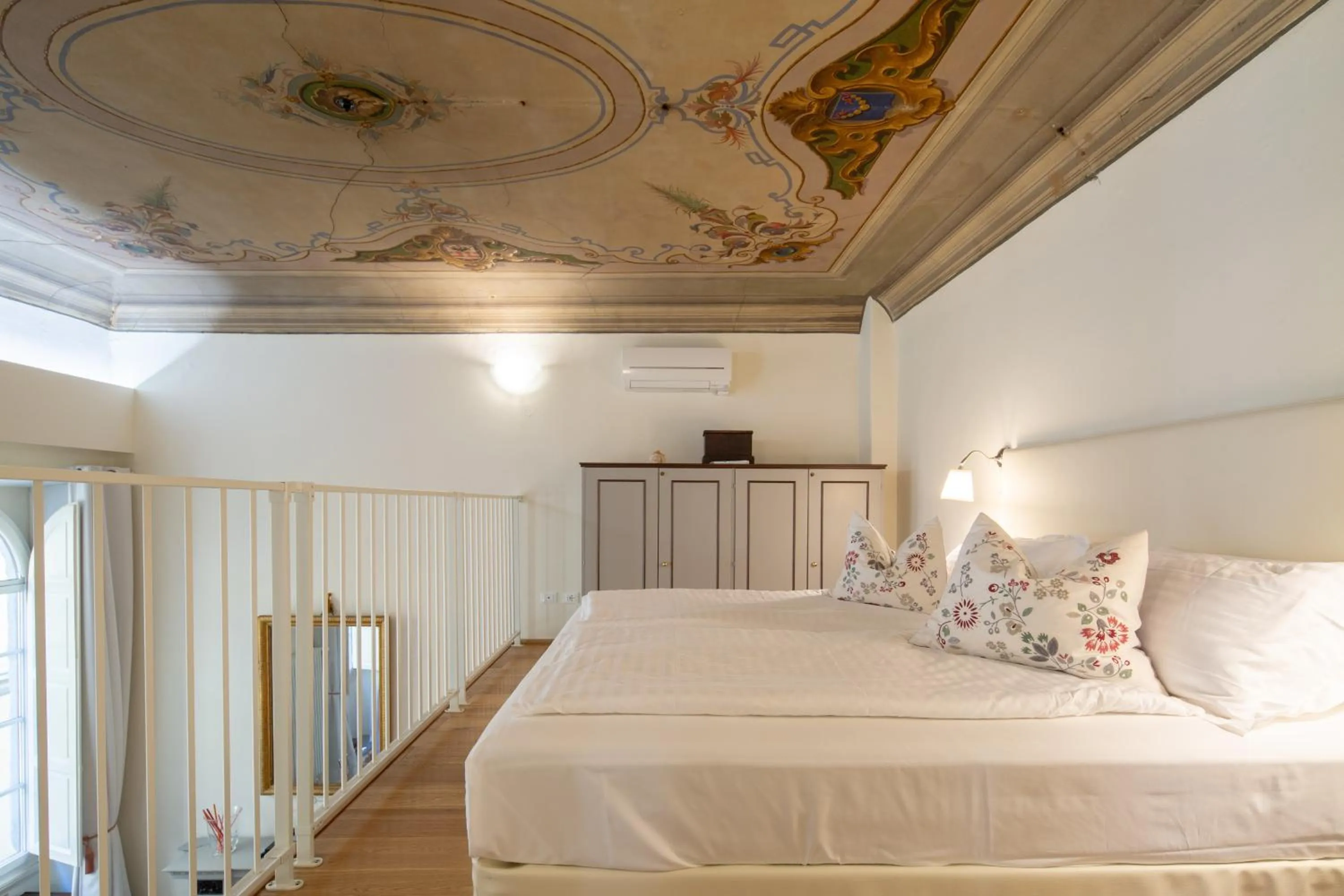 Bed in Palazzo D'Ambra Residenza d'Epoca