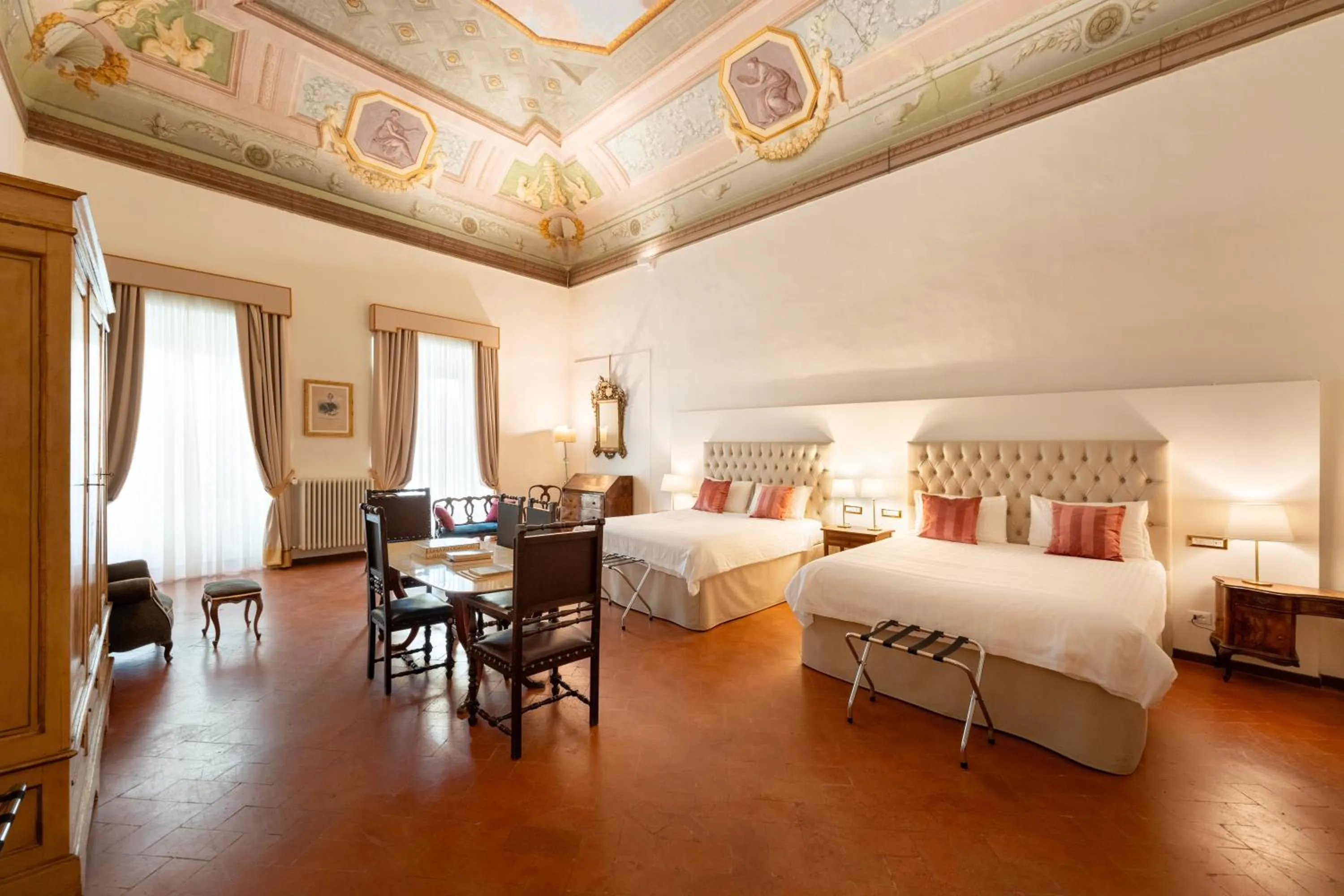 Photo of the whole room, Bed in Palazzo D'Ambra Residenza d'Epoca