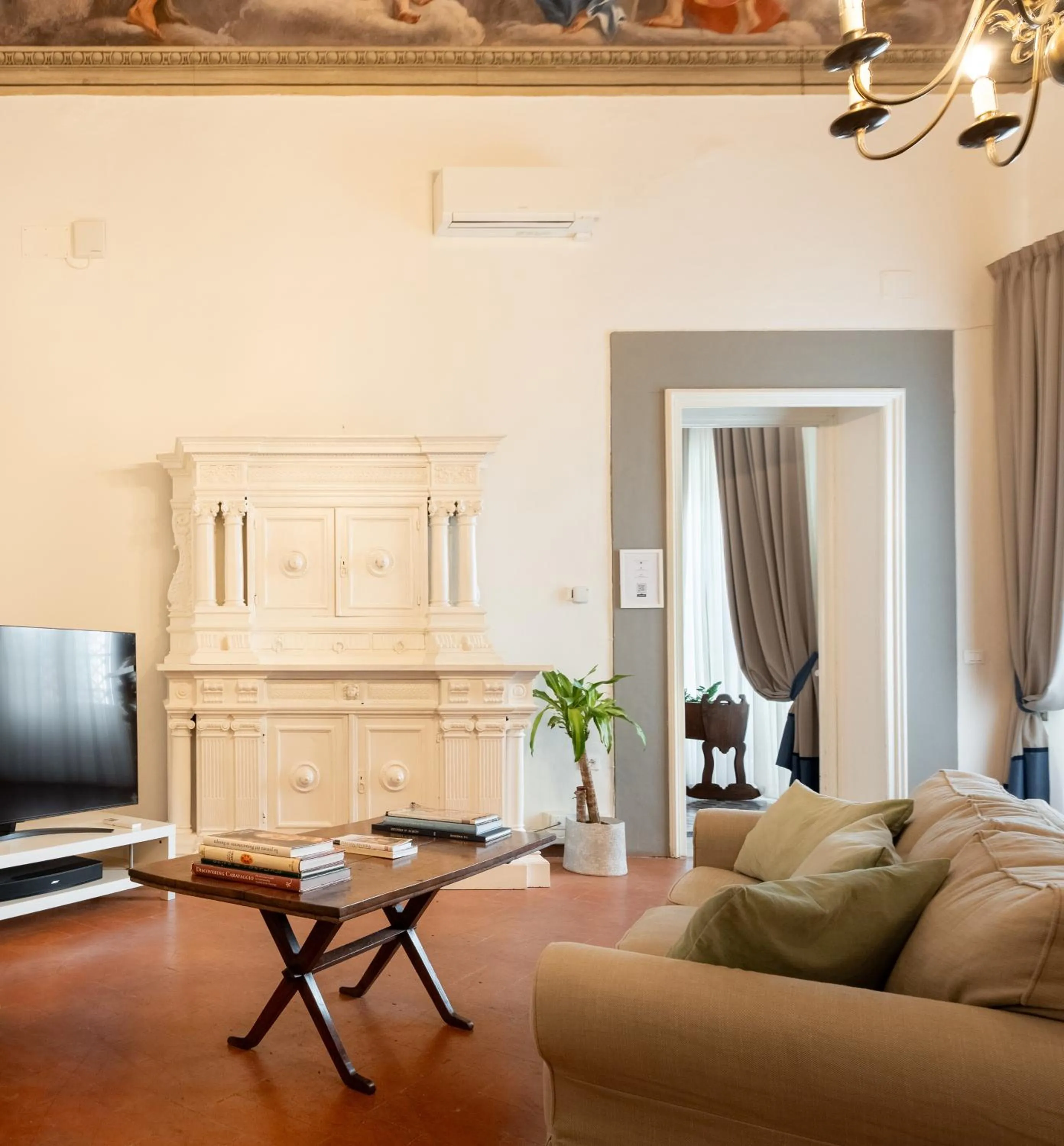 TV and multimedia in Palazzo D'Ambra Residenza d'Epoca