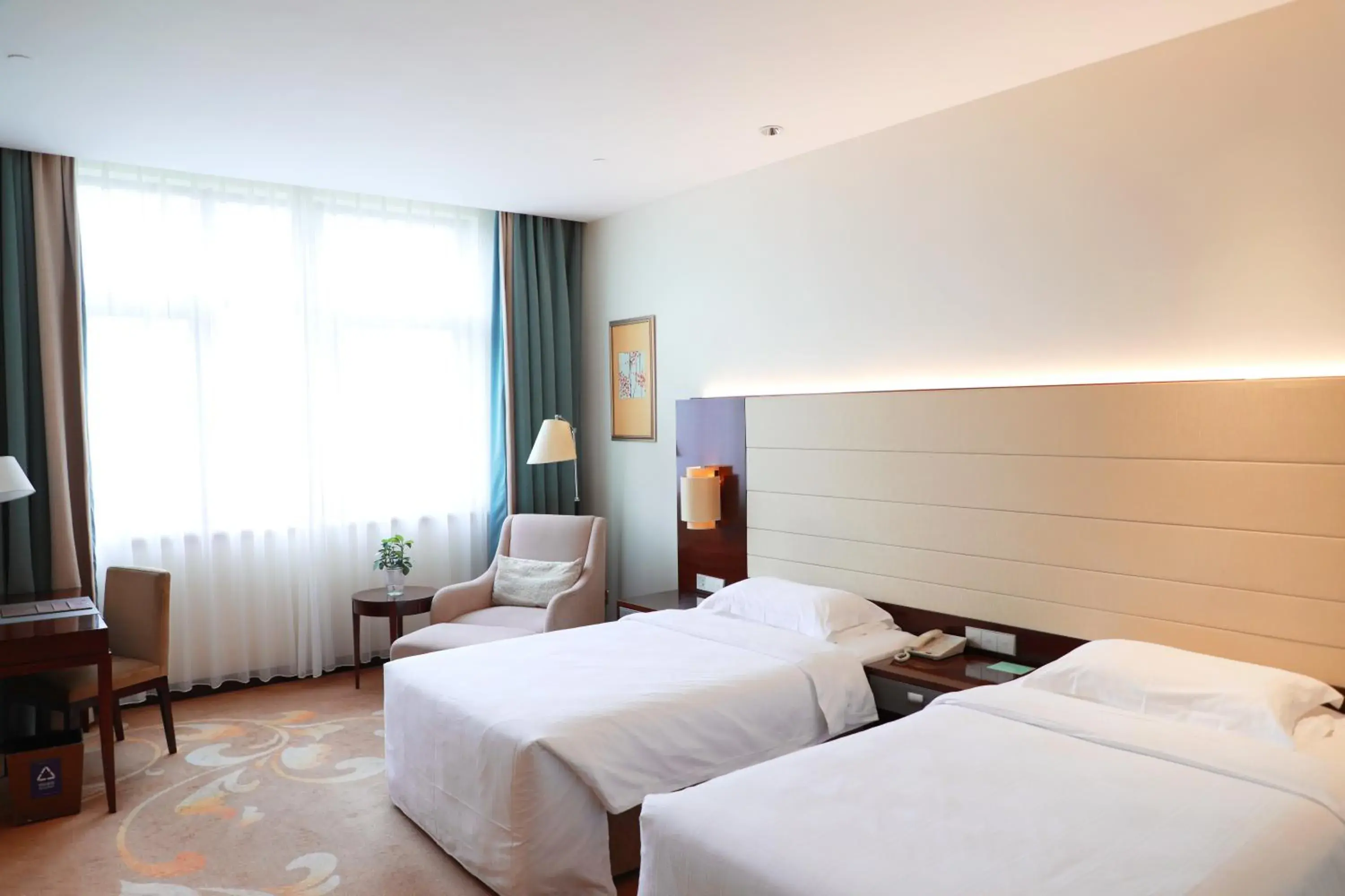 Photo of the whole room, Bed in Ritan Hotel Downtown Beijing Photo of the whole room, Bed in Ritan Hotel Downtown Beijing