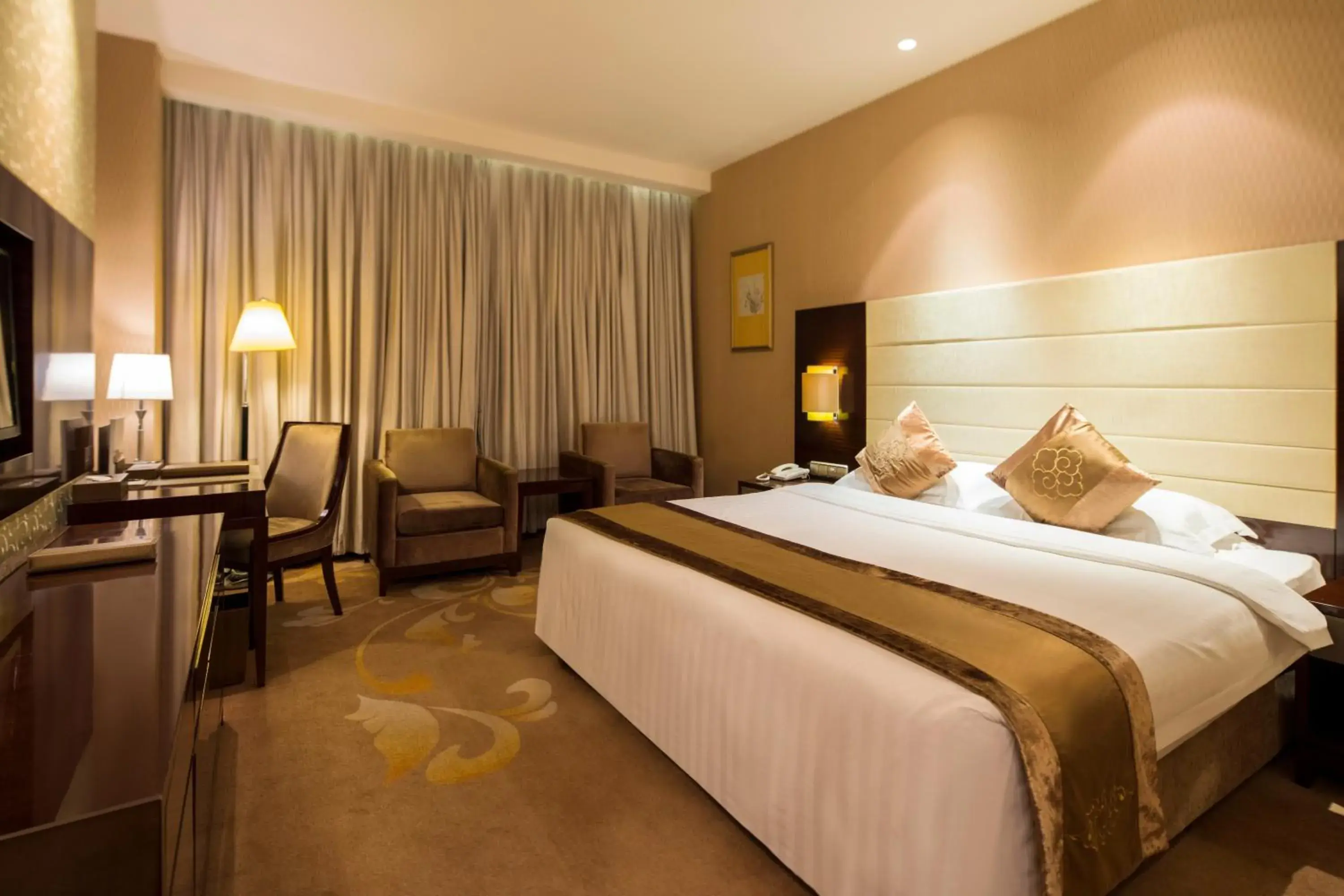 Bed in Ritan Hotel Downtown Beijing Bed in Ritan Hotel Downtown Beijing