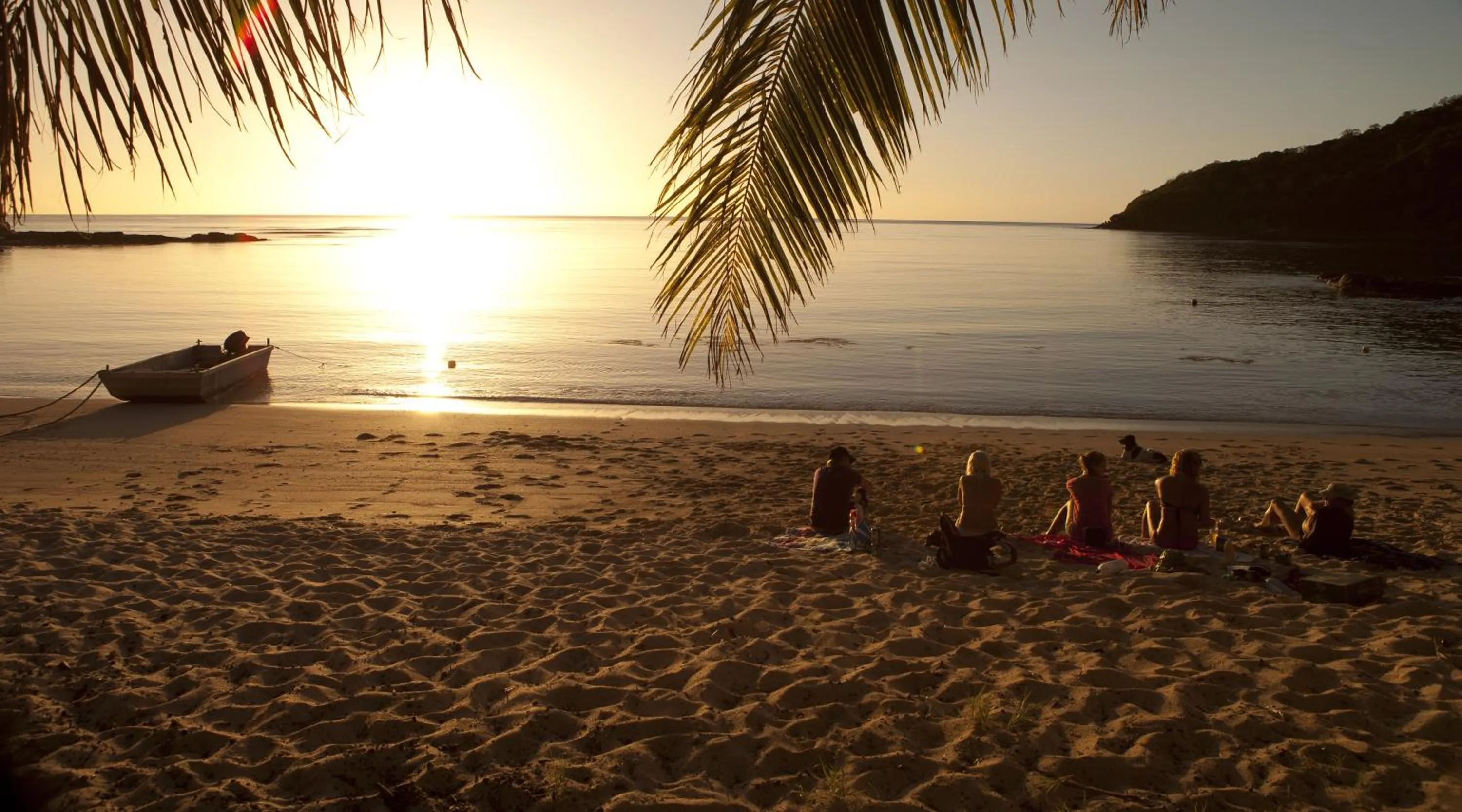 Beach in Barefoot Manta Island Resort