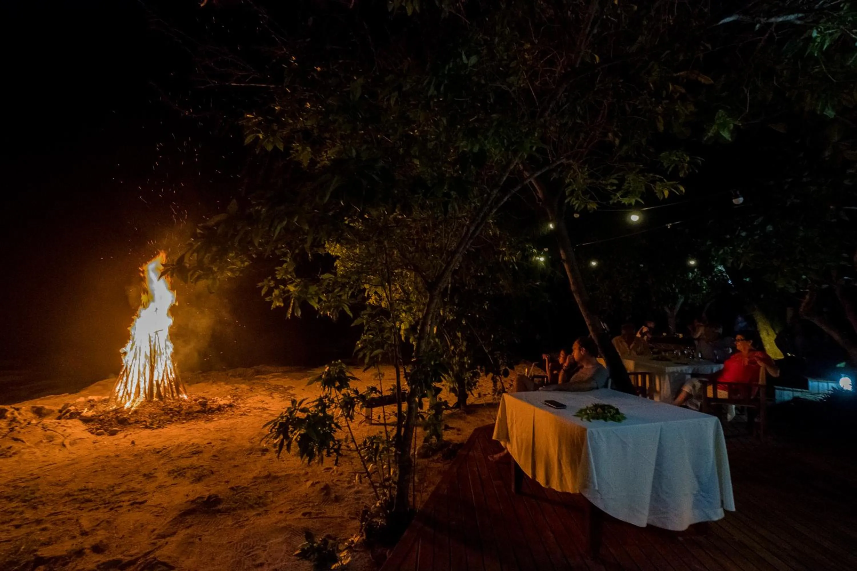 Restaurant/places to eat in Barefoot Manta Island Resort