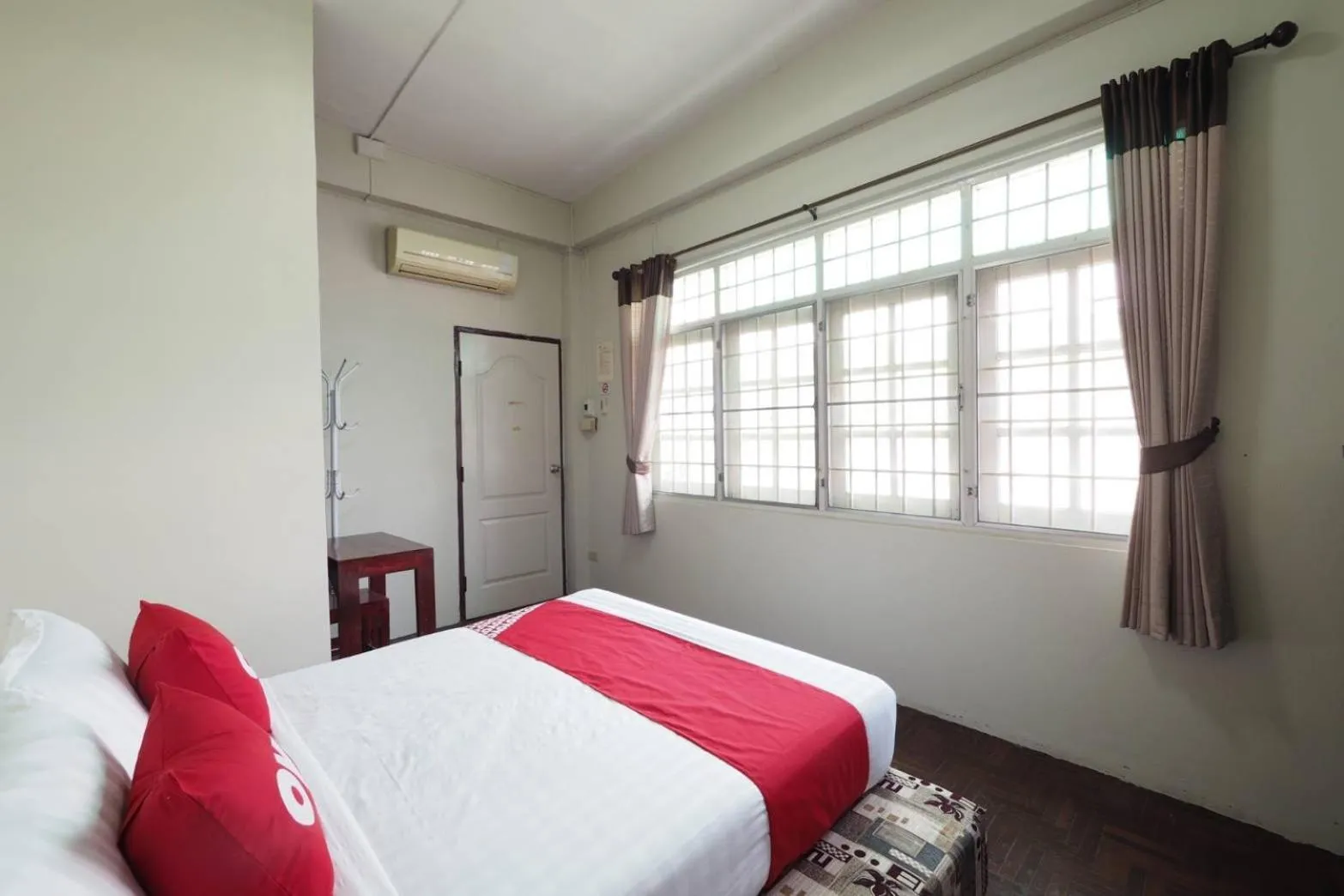 Bed in Born Guest House