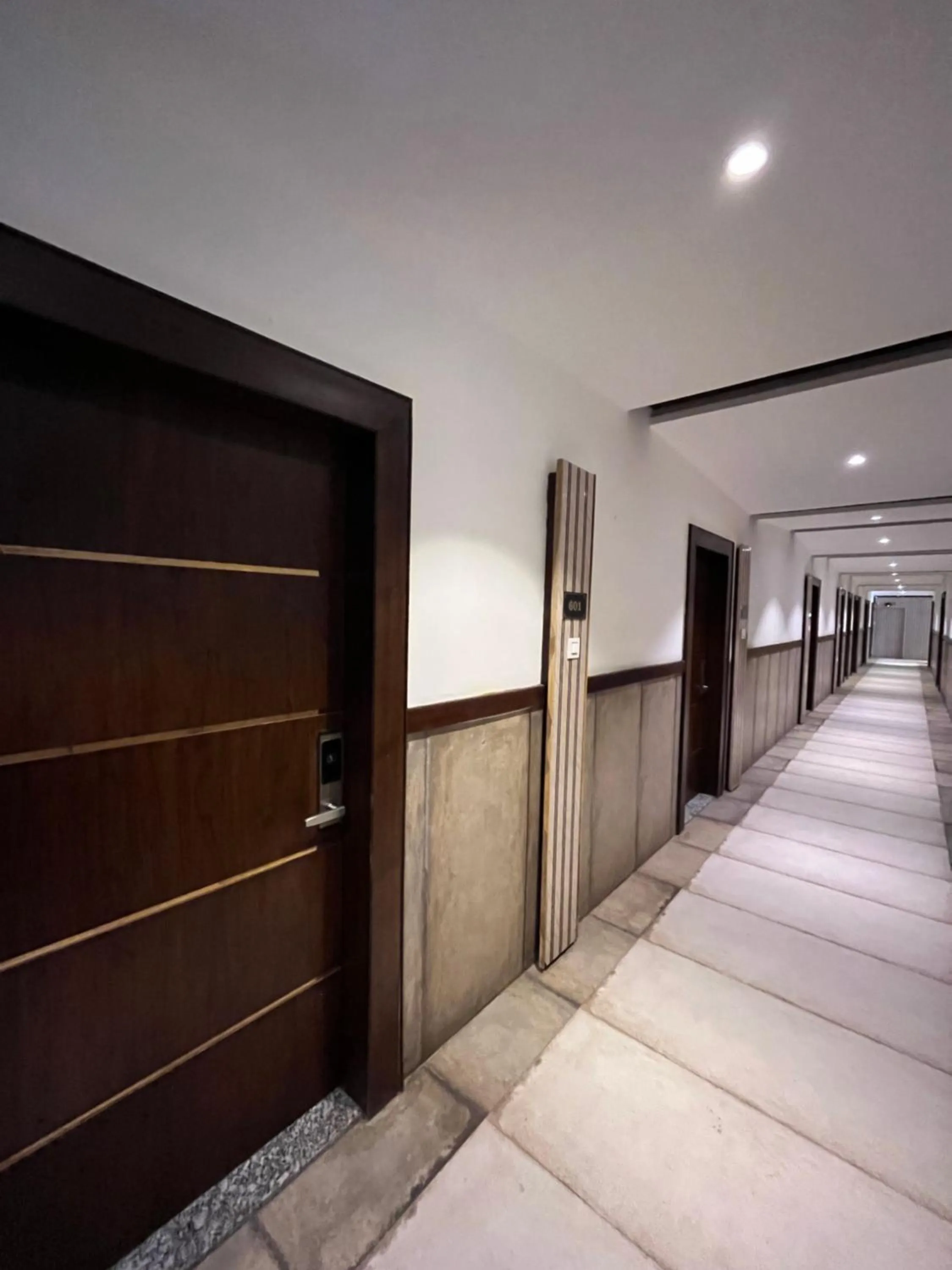 Hotel Shri Radha Nikunj - Opposite Prem Mandir