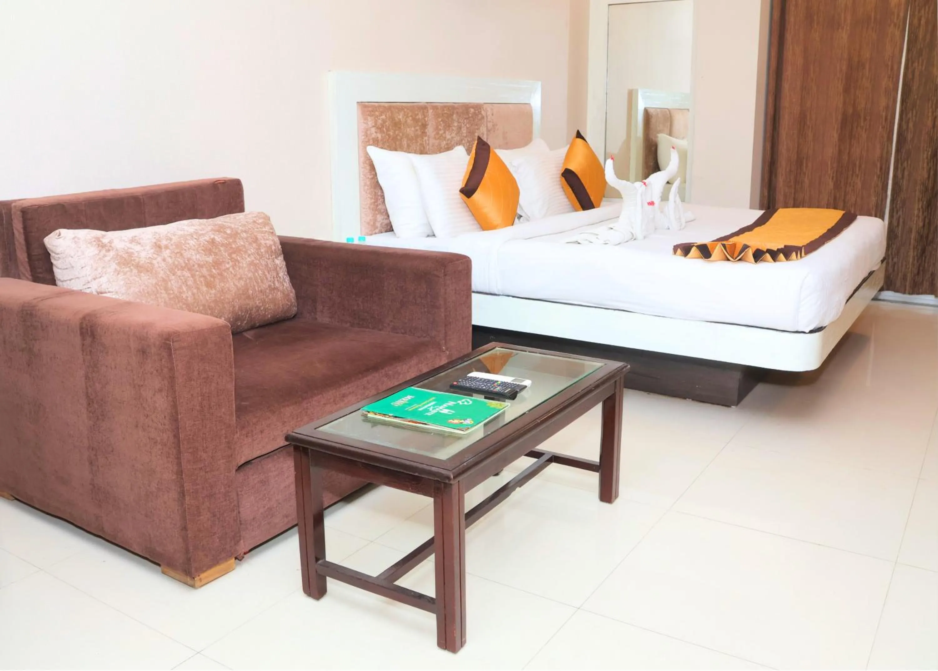 Bed in Hotel Shri Radha Nikunj - Opposite Prem Mandir