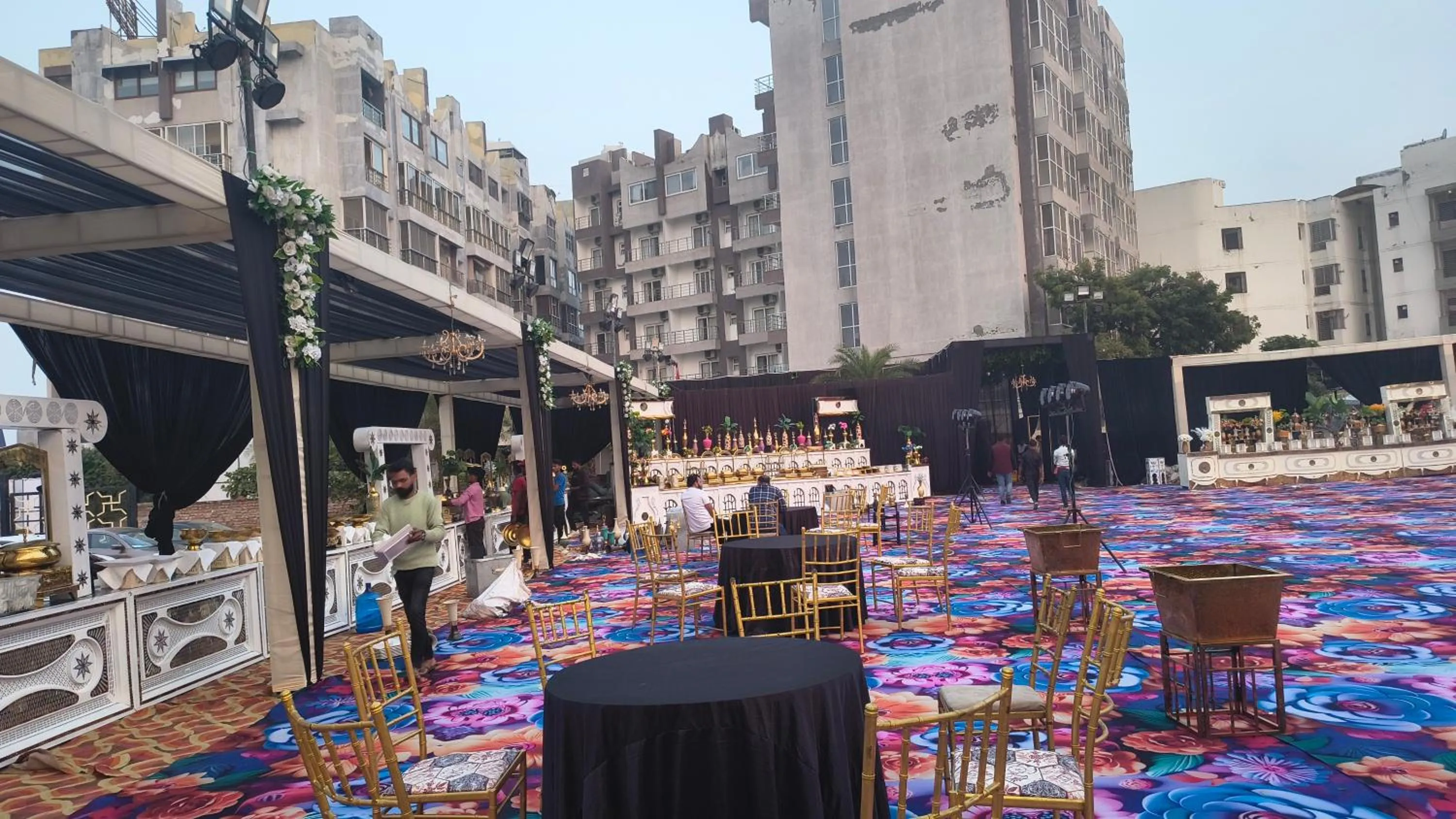 Hotel Shri Radha Nikunj - Opposite Prem Mandir