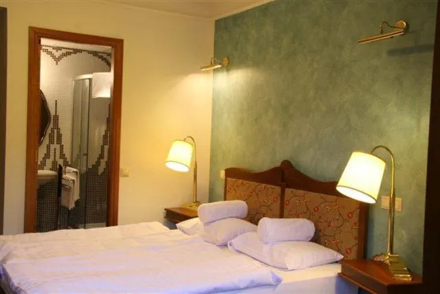 Decorative detail, Bed in Amira Boutique Hotel Hévíz Wellness & Spa