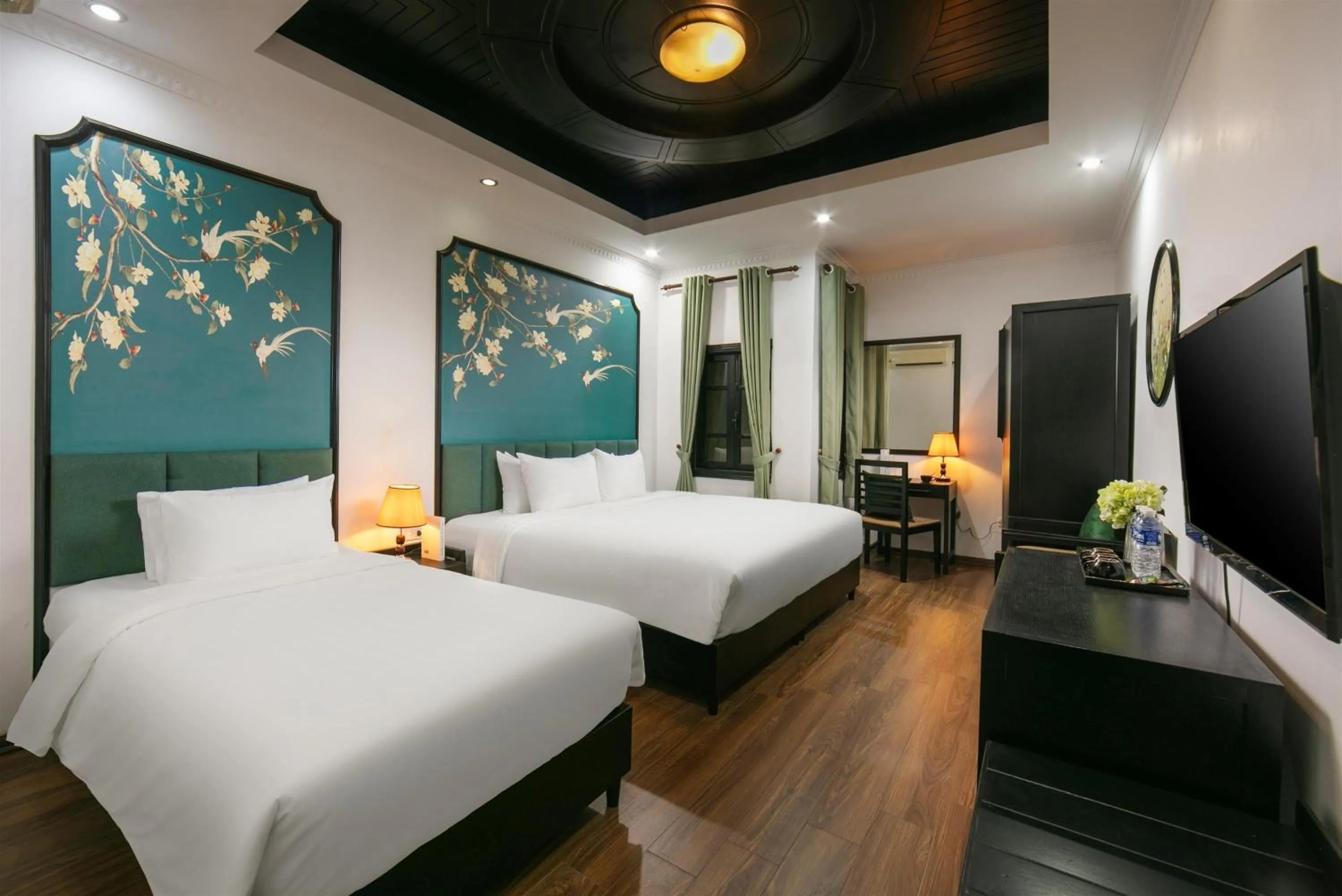 Bedroom, Bed in Old Quarter Charm Hotel