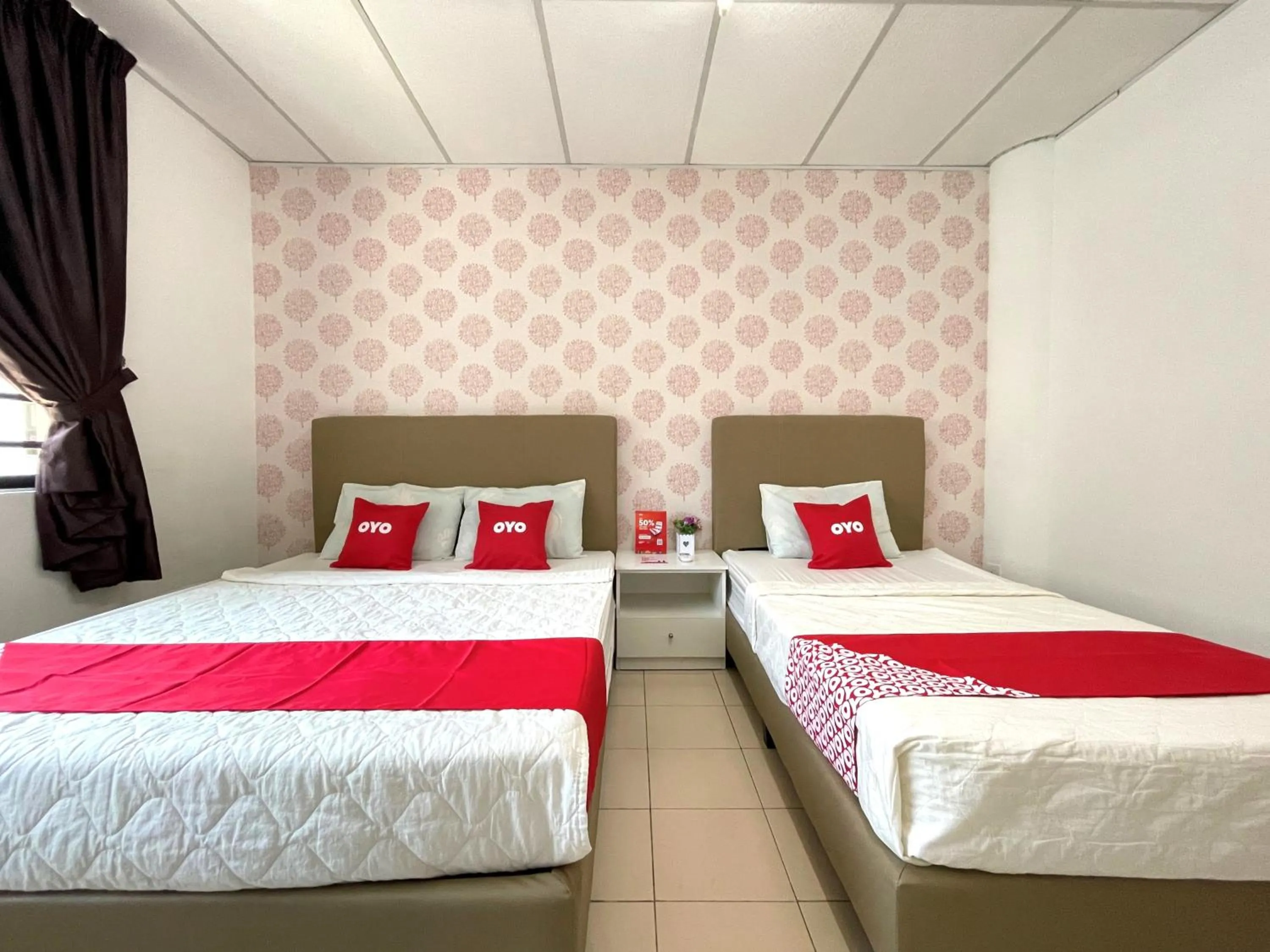 Bedroom, Bed in Hotel O Wg Guest House