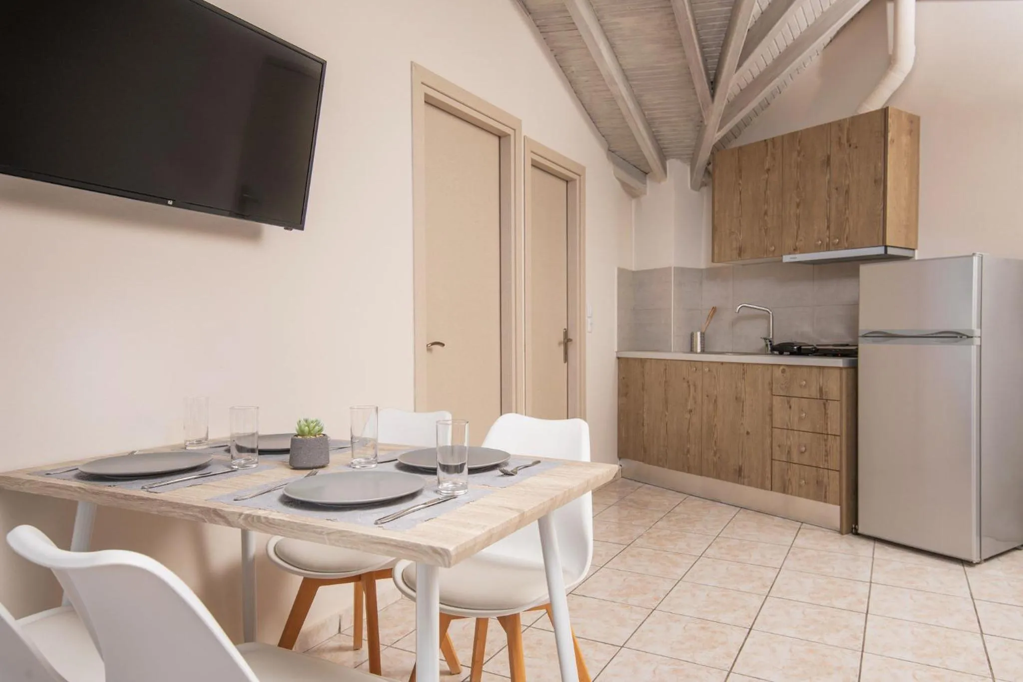 TV and multimedia in Koukos Loft Apartments